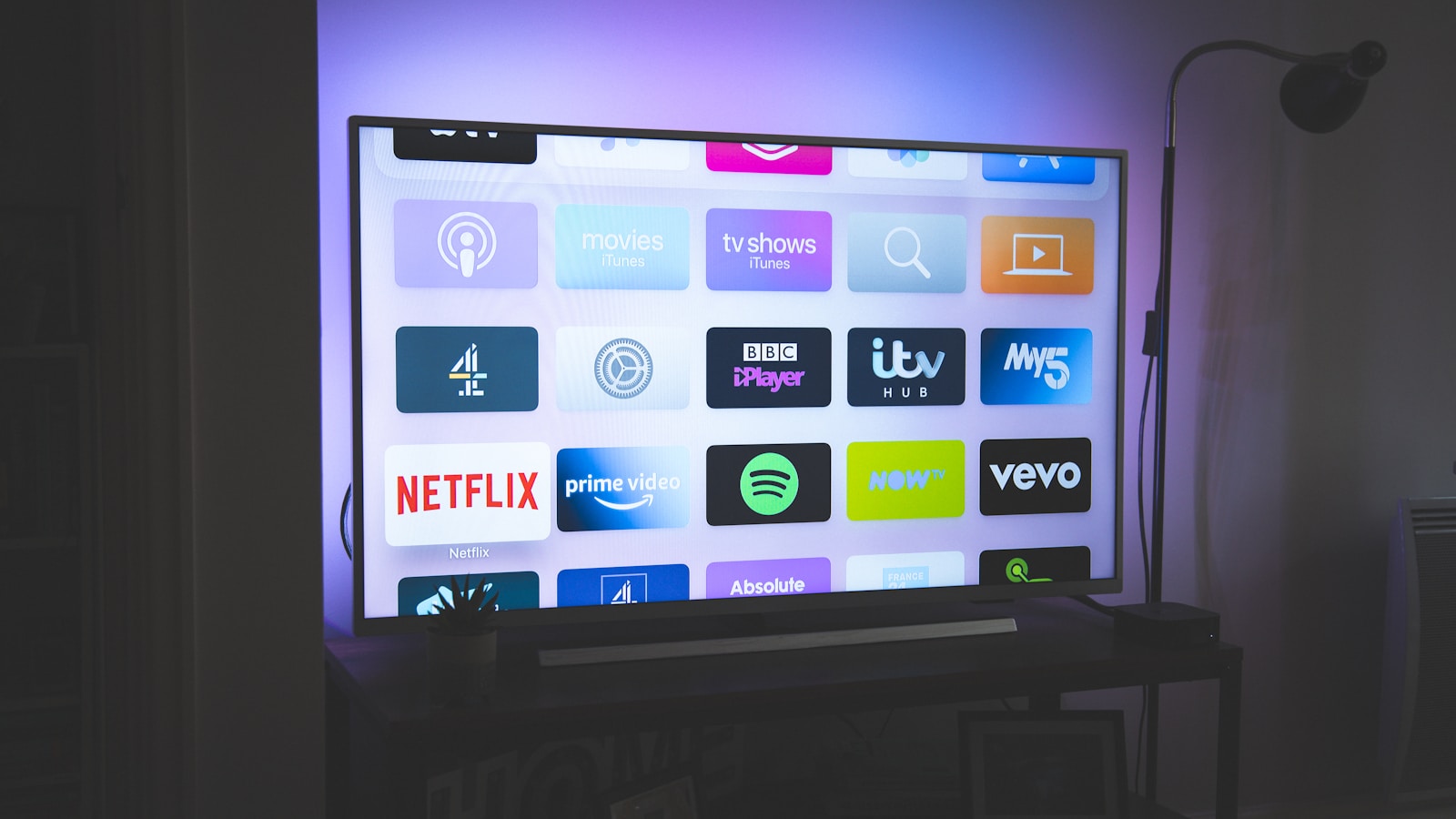 Best QLED TV Deals 2026: 10 Models with Massive Discounts