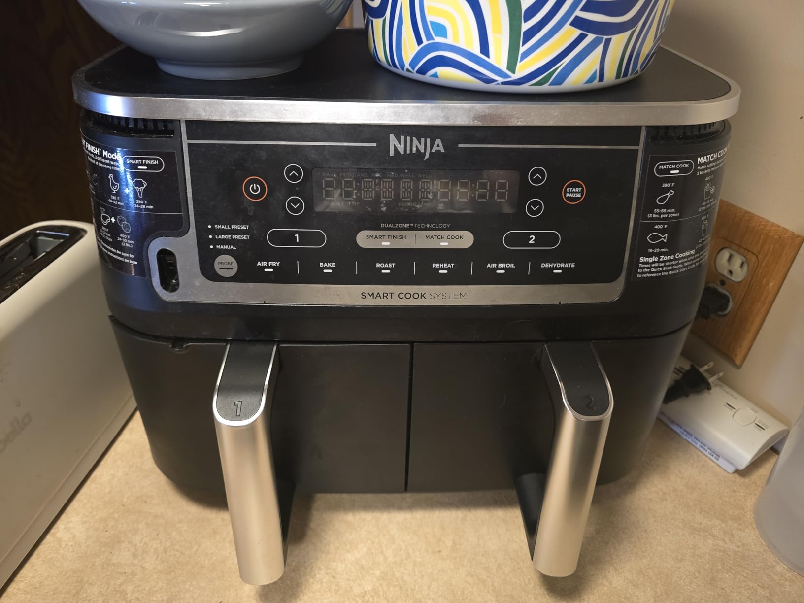 Ninja DZ550 Foodi 10 Quart 6-in-1 DualZone Smart XL Air Fryer with 2 Independent Baskets, Cook Thermometer for Perfect Doneness, Match and Finish, Black customer photo 2