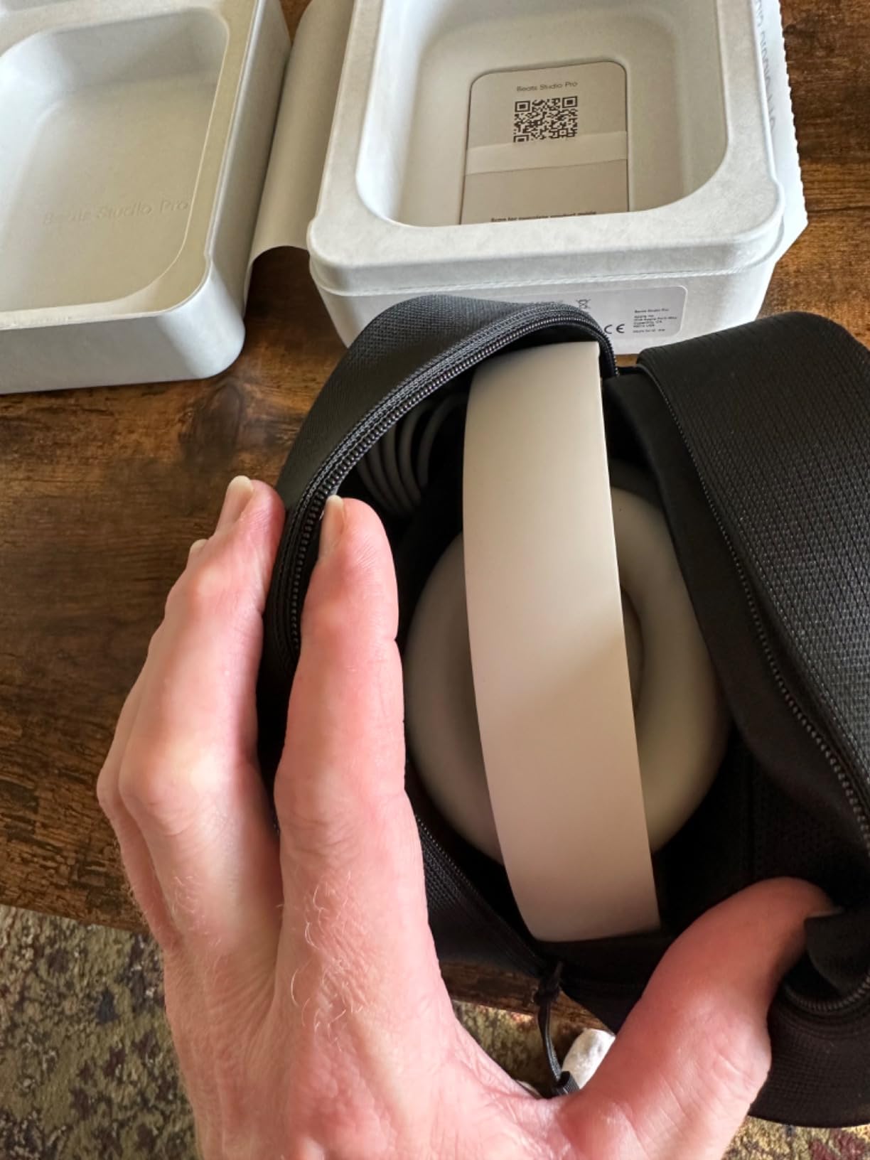 Beats Studio Pro - Premium Wireless Over-Ear Headphones- Up to 40-Hour Battery Life, Active Noise Cancelling, USB-C Lossless Audio, Apple & Android Compatible - Black customer photo 1