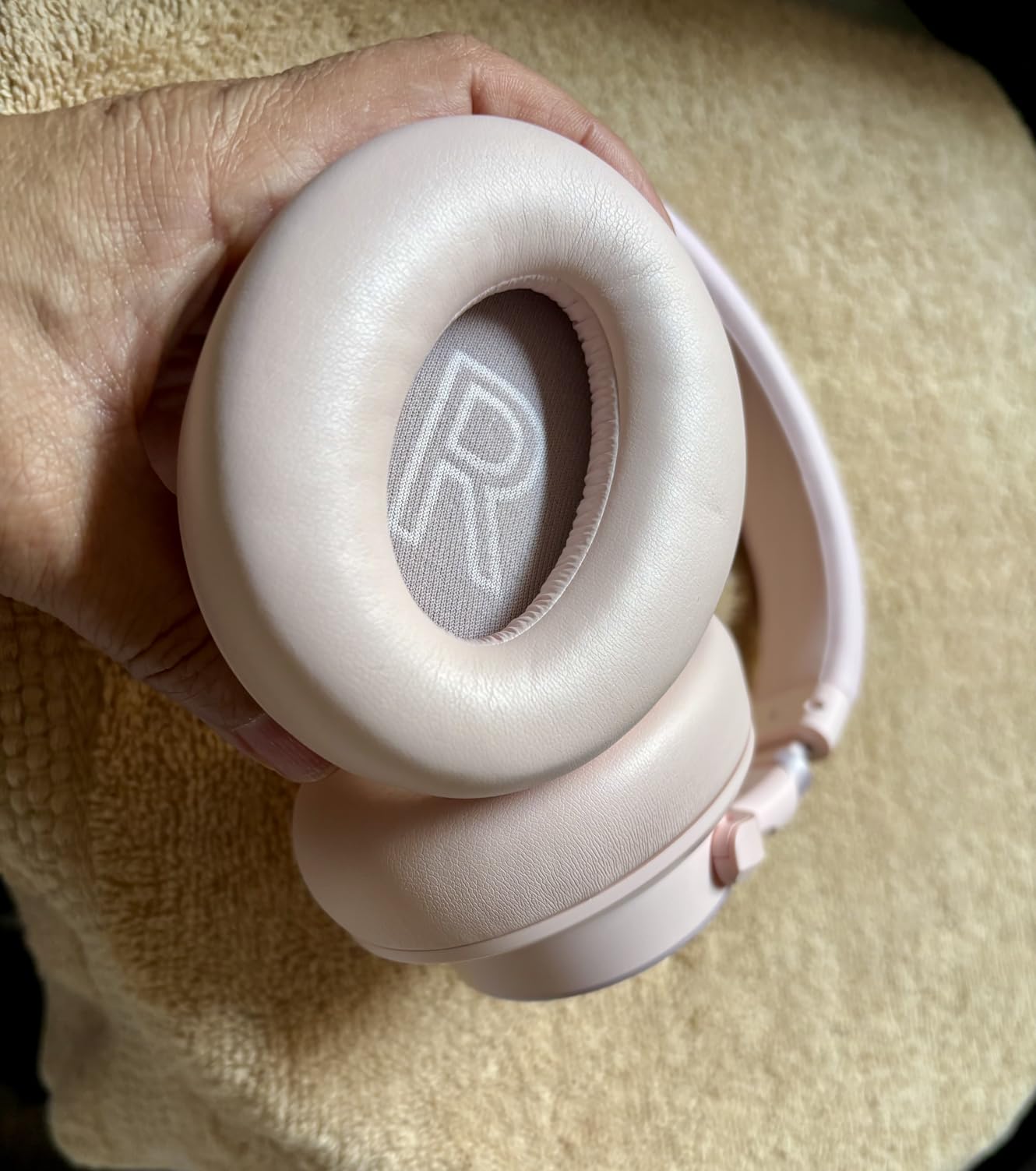 KVIDIO Active Noise Cancelling Headphones, 70 Hours Playtime Bluetooth Headphones Wireless with Microphone, Transparency Mode, Deep Bass and Hi-Fi Stereo Sound Over Ear for Travel Office customer photo 1