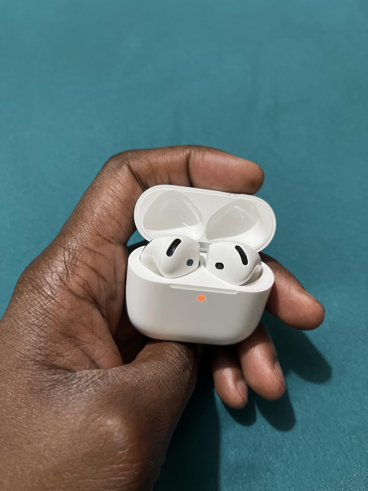 Apple AirPods 4 Wireless Earbuds, Bluetooth Headphones, with Active Noise Cancellation, Adaptive, Transparency Mode, Personalized Spatial Audio, USB-C Charging Case customer photo 2