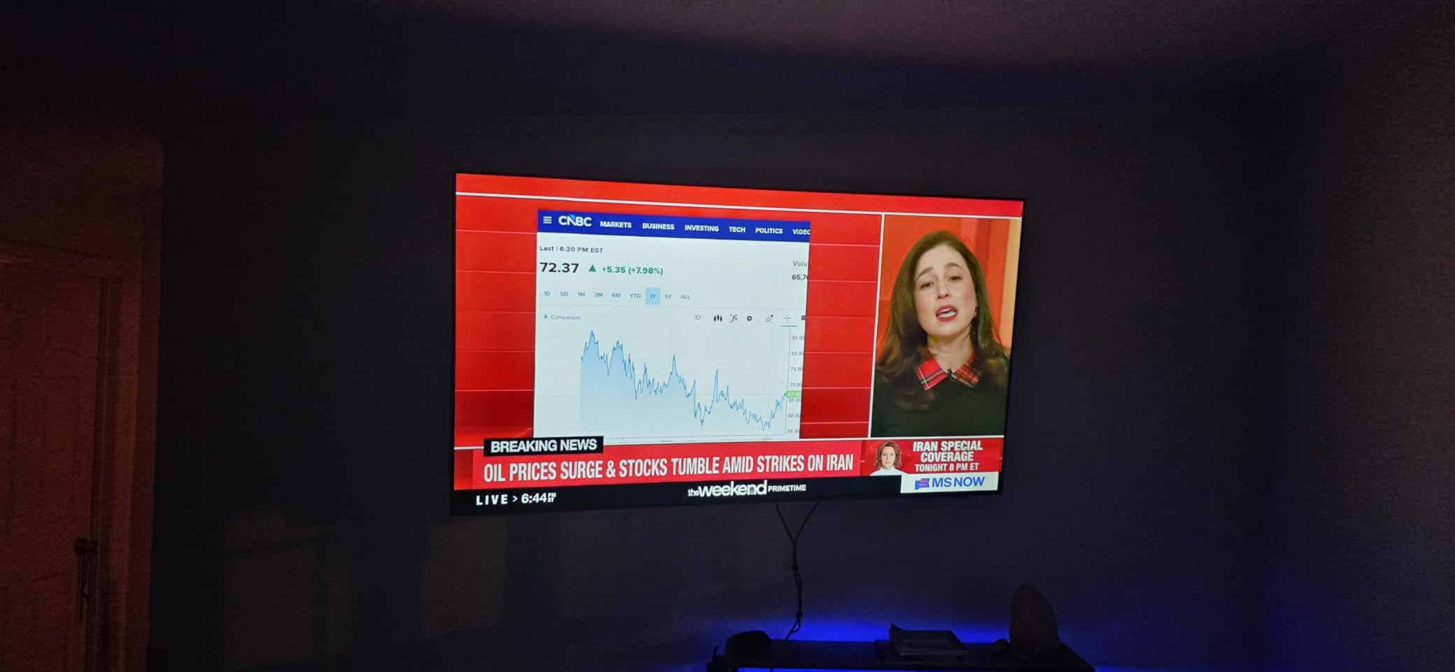 75-Inch Class Crystal UHD U8000F 4K Smart TV (2025 Model) Endless Free Content, Crystal Processor, MetalStream Design, Knox Security, Alexa Built-in customer photo 1