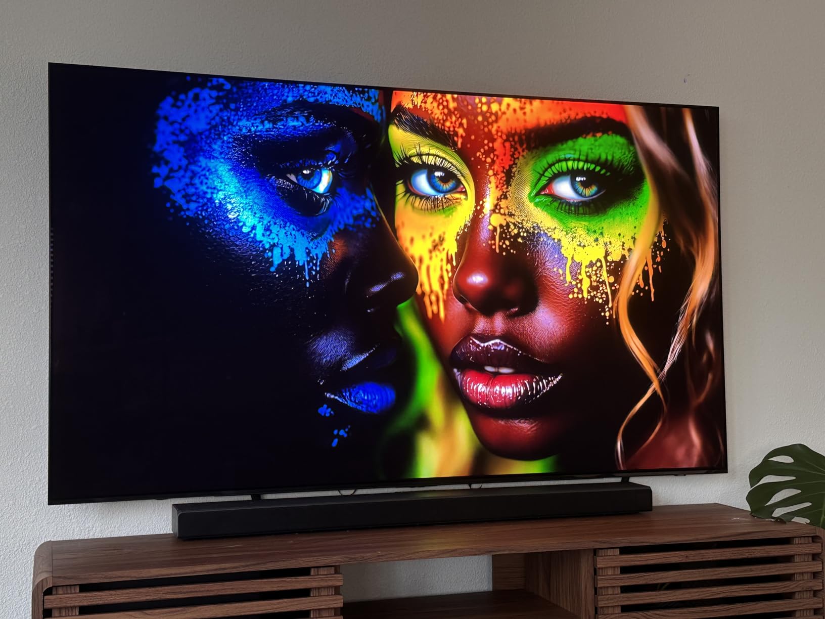 Samsung 48-Inch Class S90F Smart TV (2025 Model, 48S90F), NQ4 Gen3 Processor, Upscaling Pro, HDR+, Motion Xcelerator 144Hz, Vision, Alexa Built-in customer photo 1