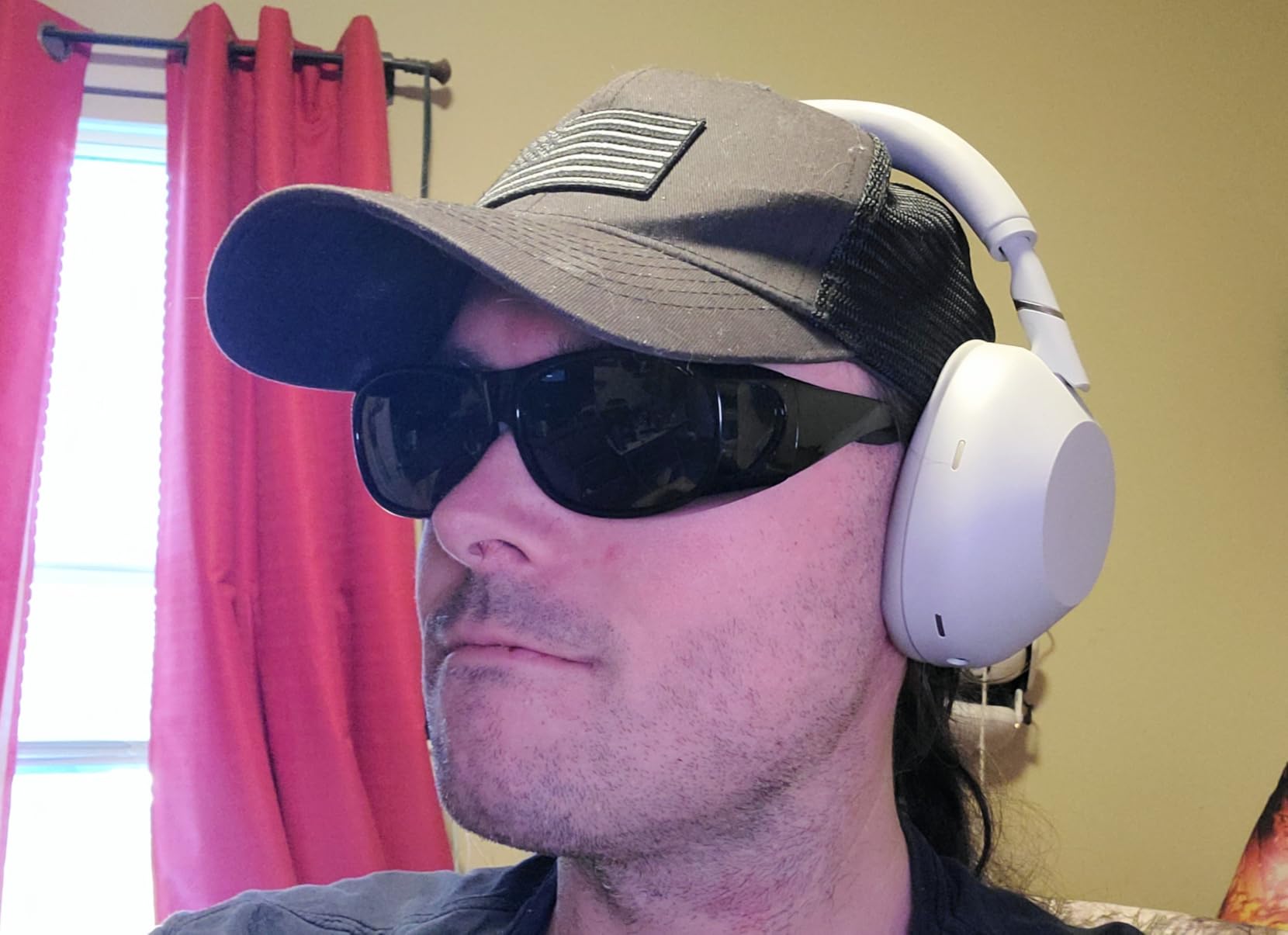 Sony WH-1000XM6 The Best Noise Canceling Wireless Headphones, HD NC Processor QN3, 12 Microphones, Adaptive NC Optimizer, Mastered by Engineers, Studio-Quality, 30-Hour Battery, Black customer photo 2