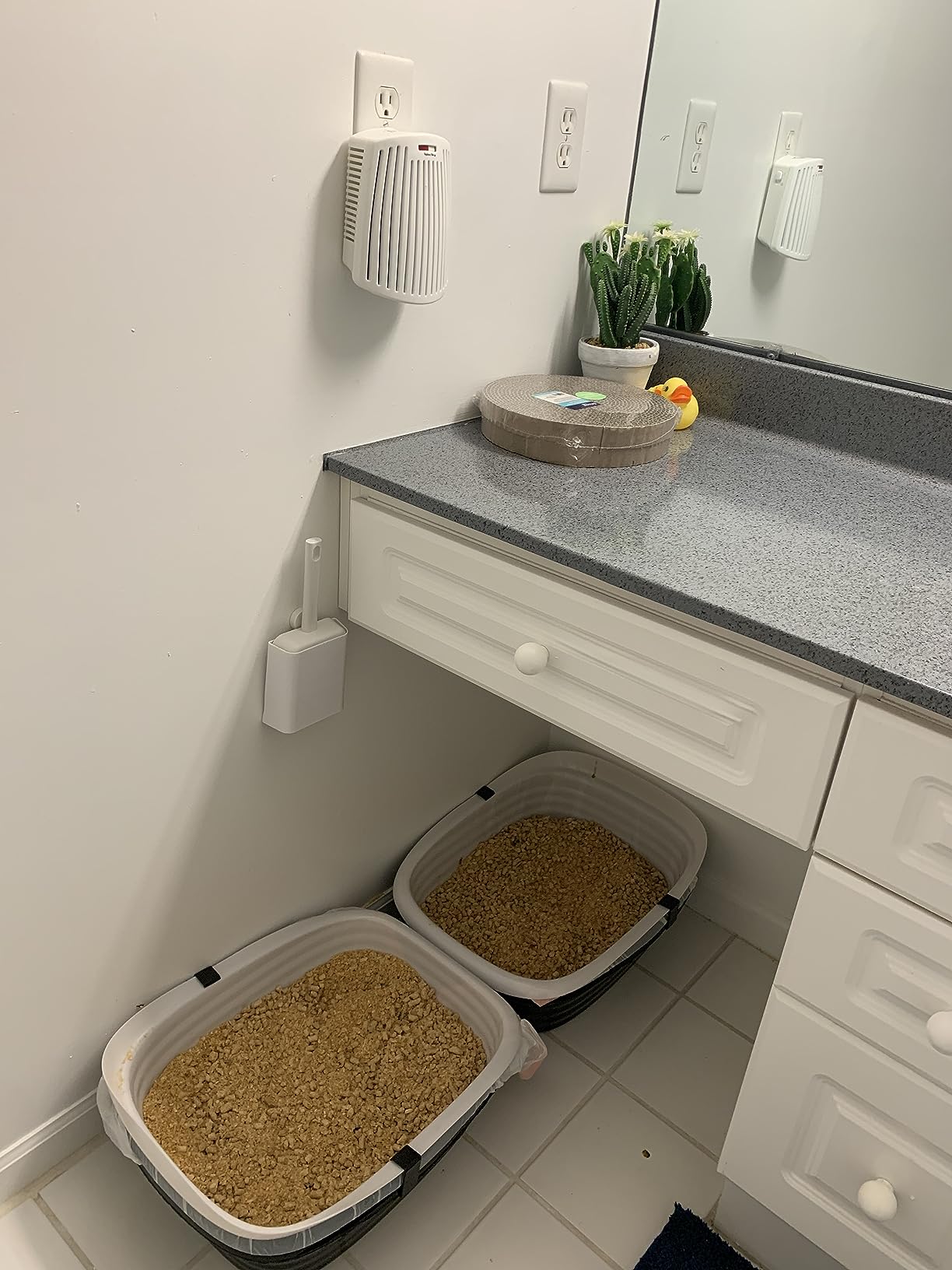 Hamilton Beach TrueAir Plug-Mount Odor Eliminator with Carbon Filter + Green Mountain Scent Cartridge (04530GM) customer photo 1