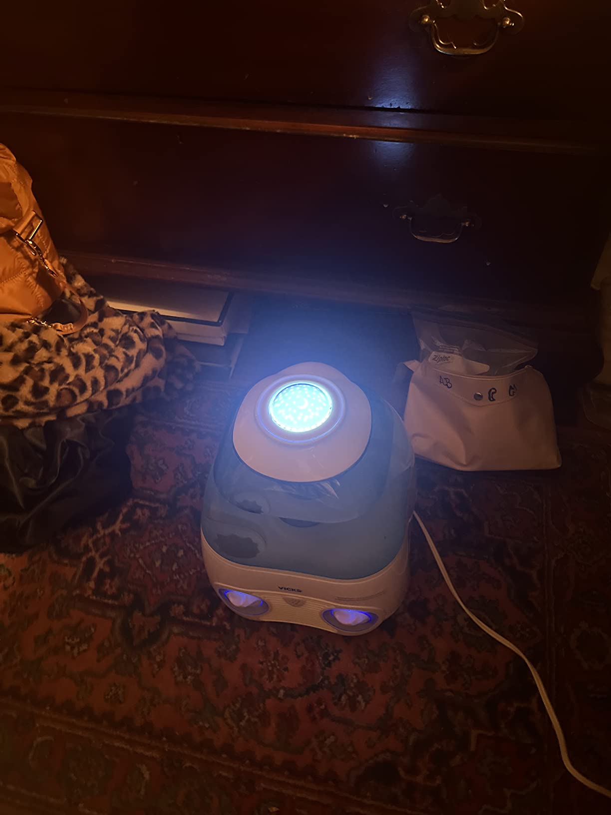 Starry Night Filtered Cool Mist Humidifier, Medium to Large Rooms, 1 Gallon Tank - Cool Mist Humidifier for Baby and Kids Rooms with Light Up Star Night Light Display, Works with Vicks VapoPads customer photo 2