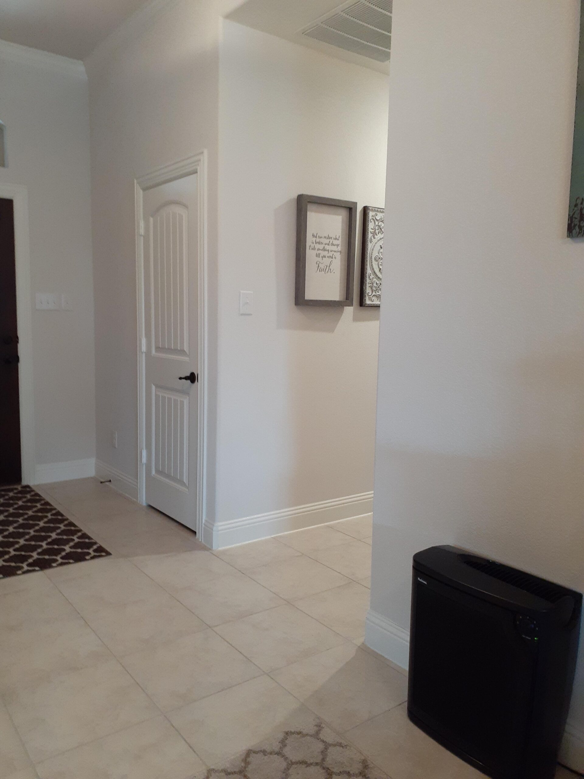Holmes TRUE HEPA Console Air Purifier with Filter Life Monitor Bar and Quiet Operation | Large Room Air Cleaner - Black (HAP8650B-NU-2) customer photo 1