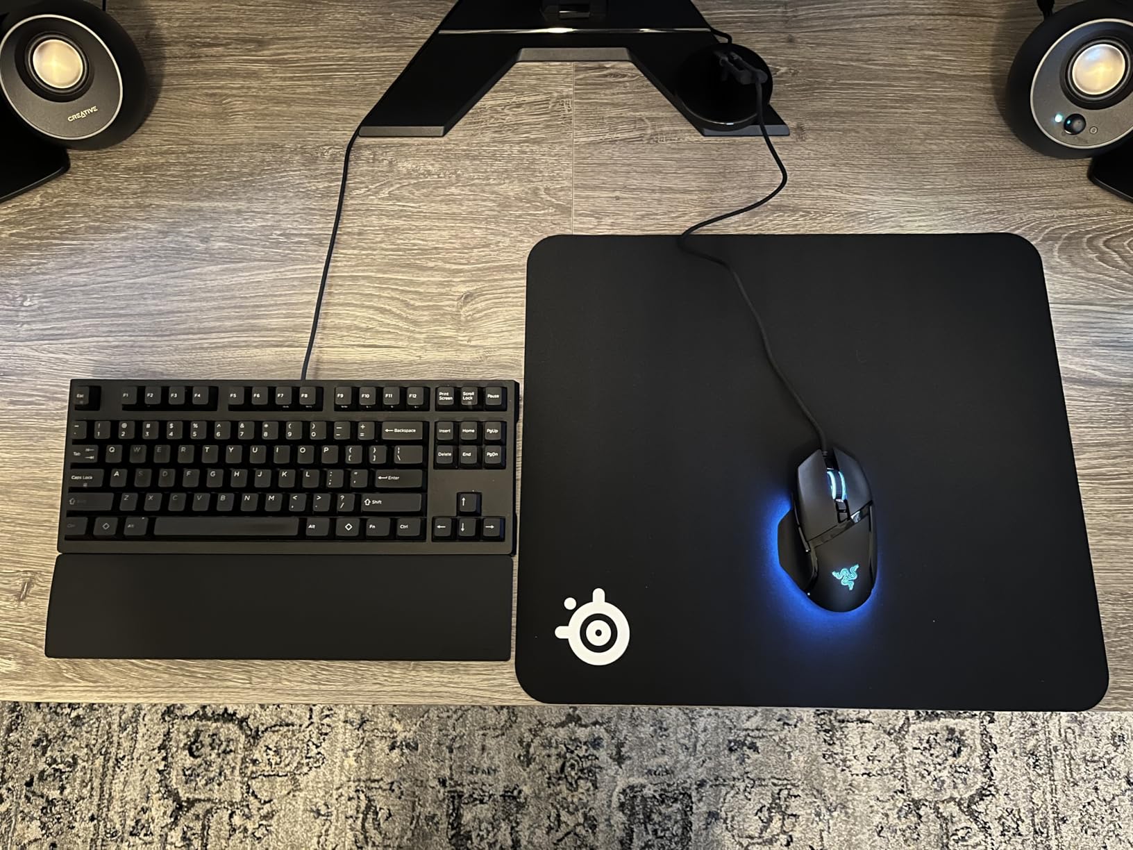 SteelSeries QcK Gaming Mouse Pad - XXL Thick Cloth - Sized to Cover Desks customer photo 2