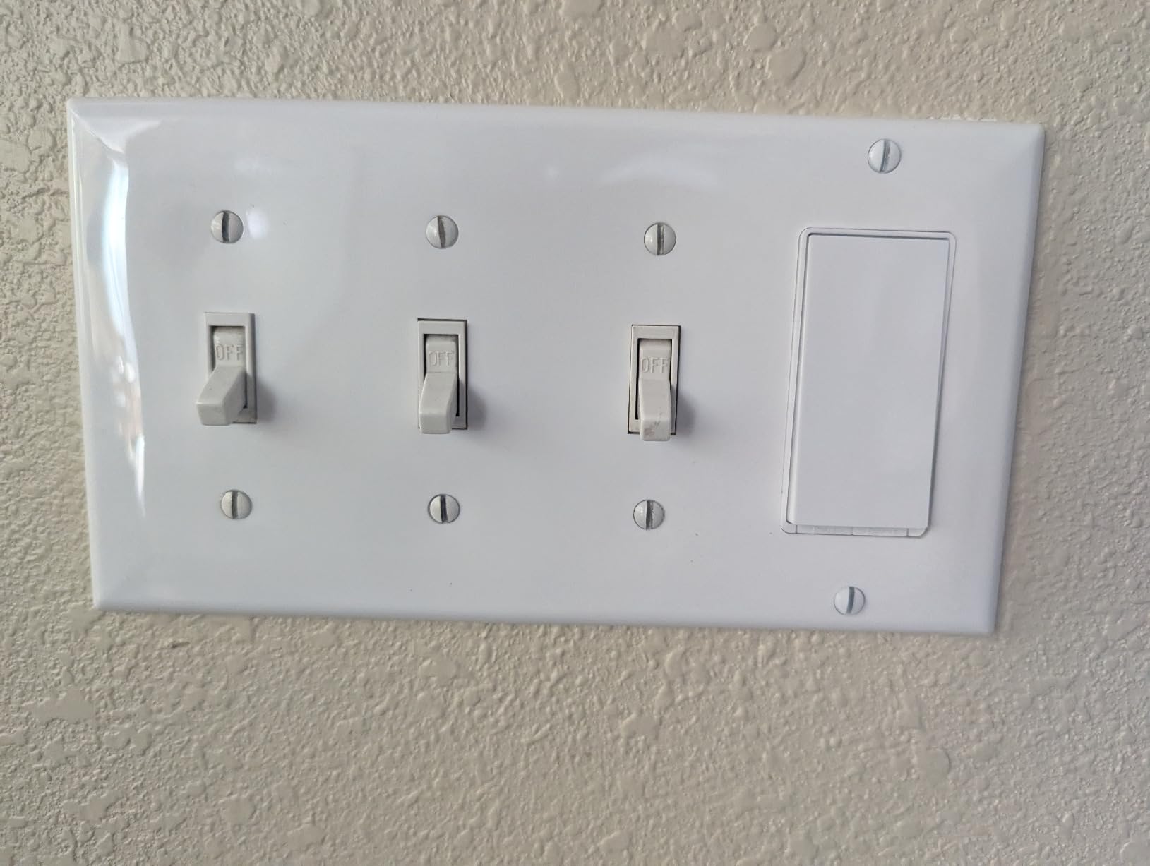 Kasa Smart Light Switch HS200, Single Pole, Needs Neutral Wire, 2.4GHz Wi-Fi Light Switch Works with Google Home, UL Certified, No Hub Required, White customer photo 2