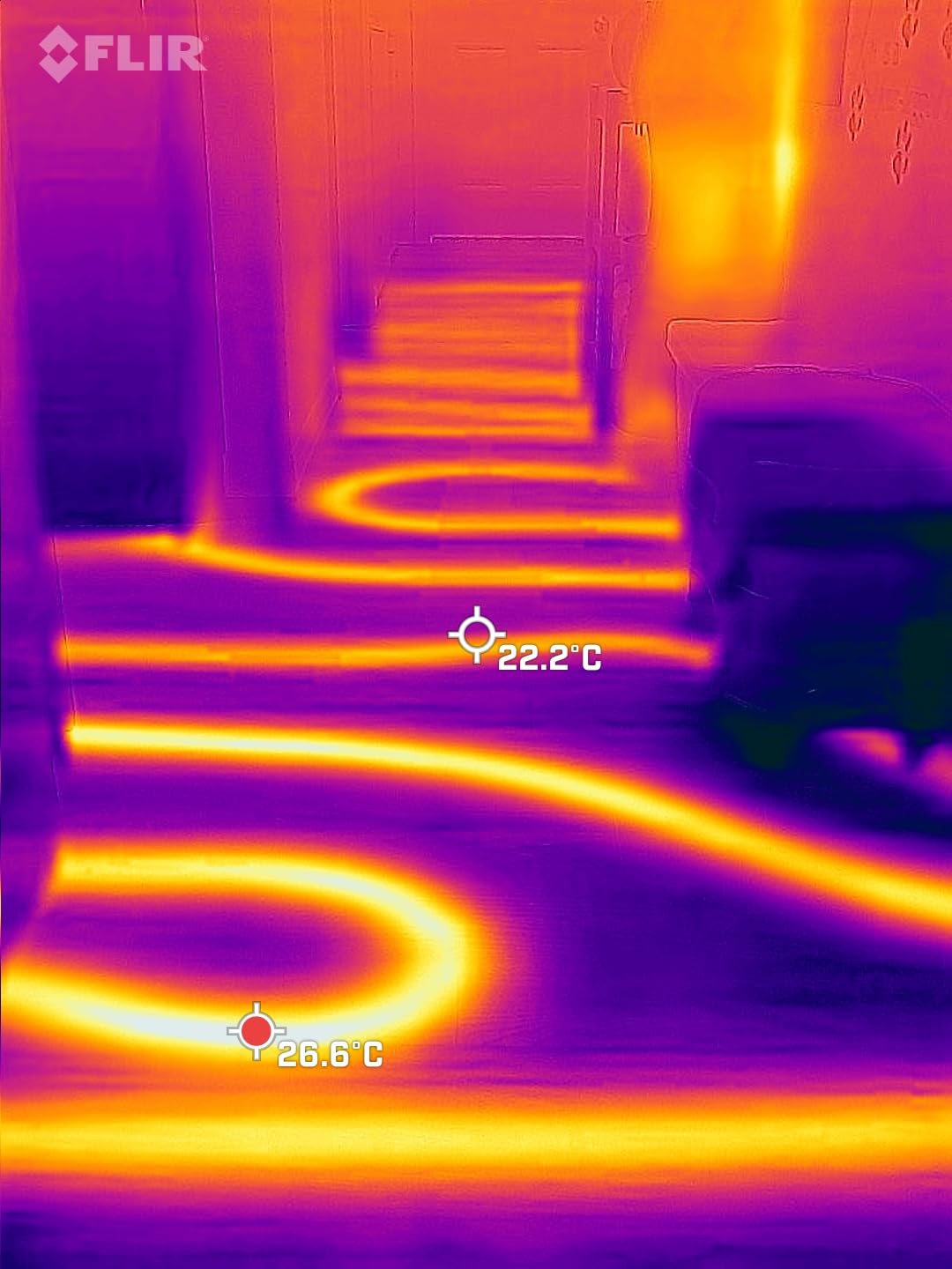 FLIR ONE - Thermal Imaging Camera for Android Smartphones (USB-C), 240x180 Super Resolution (80x60 Native IR) customer photo 2