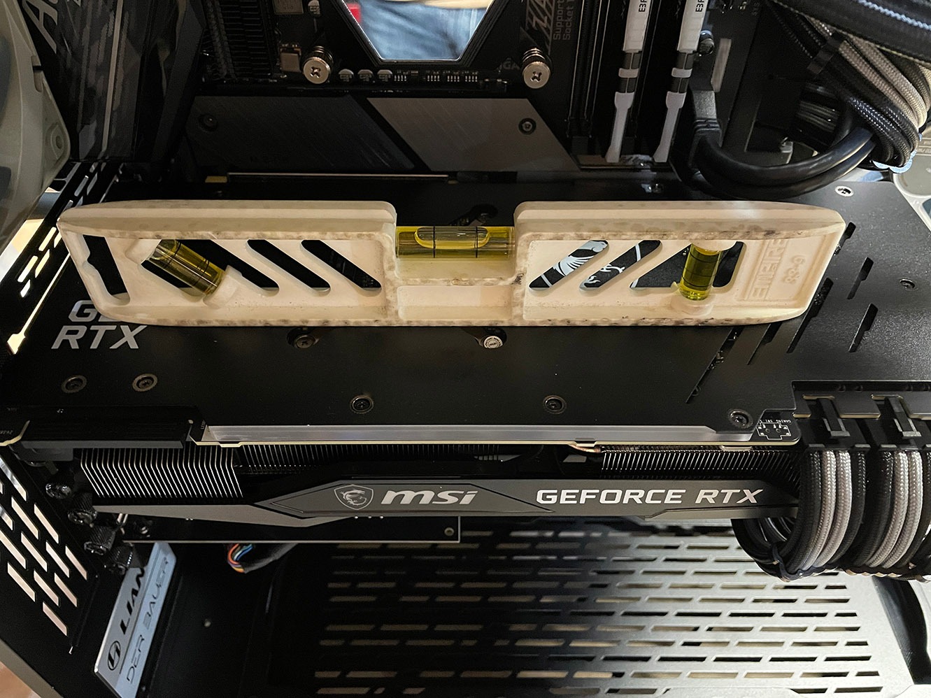 upHere Graphics Card GPU Brace Support Video Card Sag Holder/Holster Bracket, Anodized Aerospace Aluminum, Single or Dual Slot Cards (Black), GL05 customer photo 2