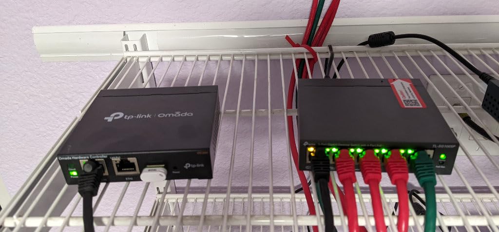 TP-Link TL-SG1005P, 5 Port Gigabit PoE Switch, 4 PoE+ Ports @65W, Desktop, Plug & Play, Sturdy Metal w/ Shielded Ports, Fanless, QoS & IGMP Snooping customer photo 2