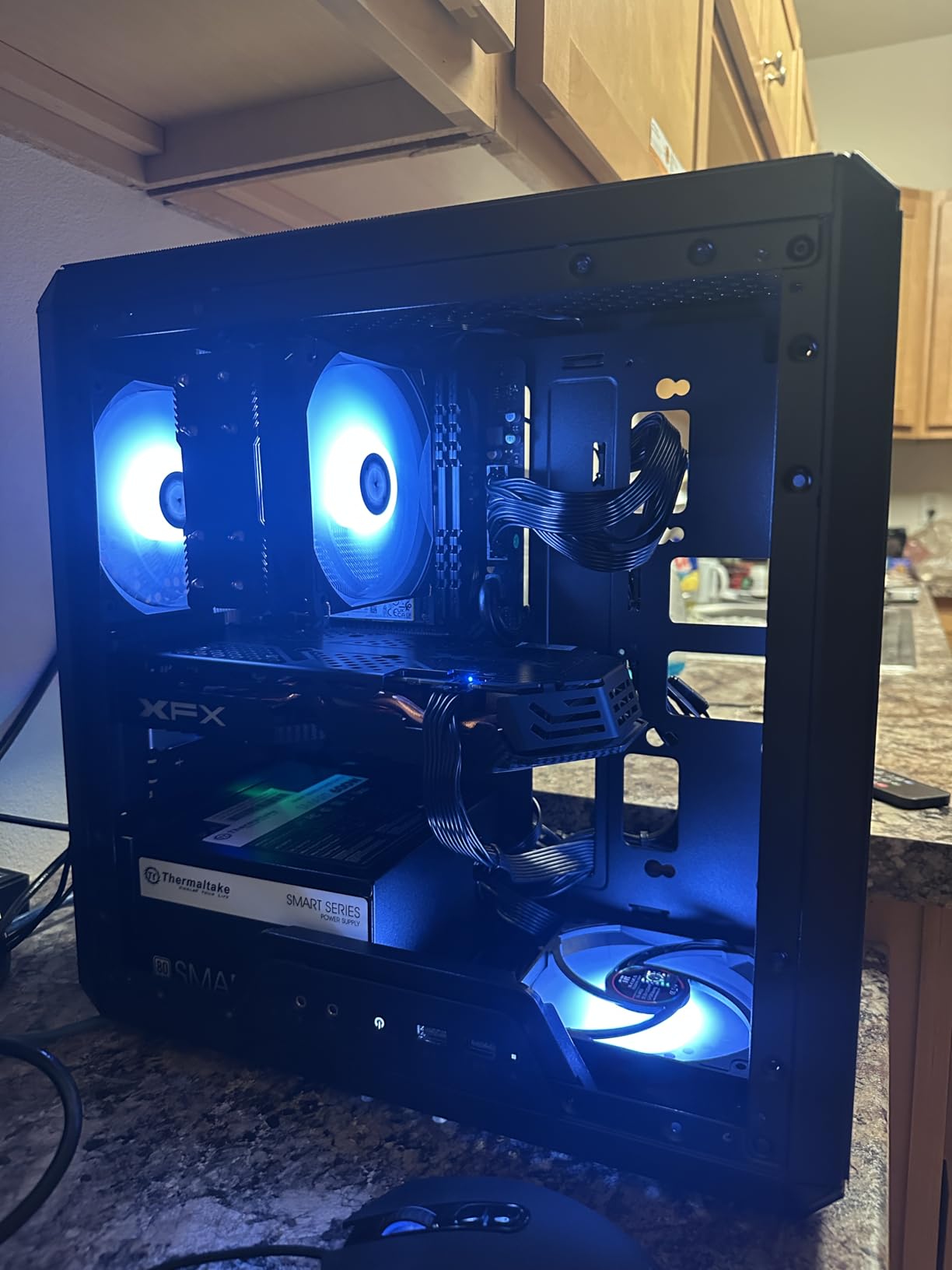 Cooler Master MasterBox Q300L Micro-ATX PC Case - Compact mATX Computer Case with Magnetic Dust Filters, Modular Adjustable I/O Panel, Perforated Airflow Design, 1 x 120mm Pre-Installed Fan, Black customer photo 2
