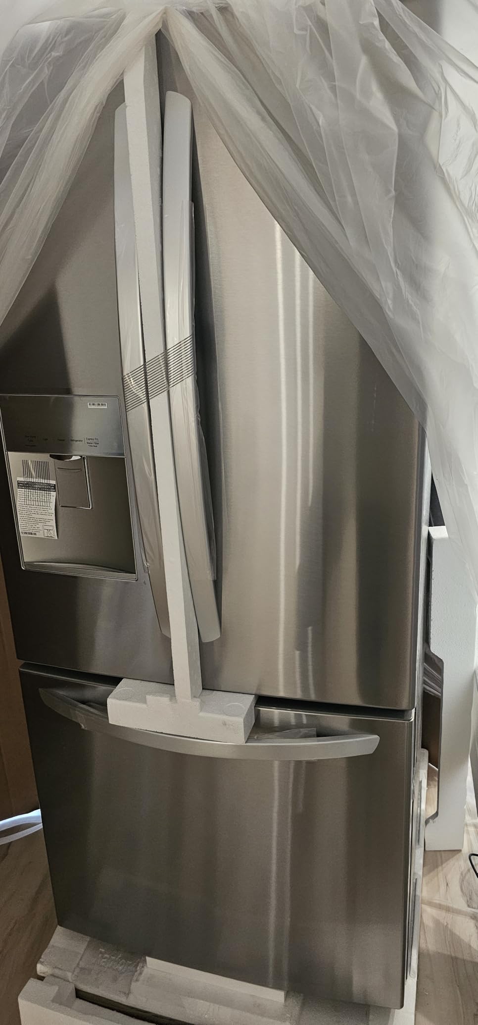 LG LFDS22520S French Door Bottom Freezer Refrigerator/Freezer with Water Dispenser - Stainless Steel customer photo 1