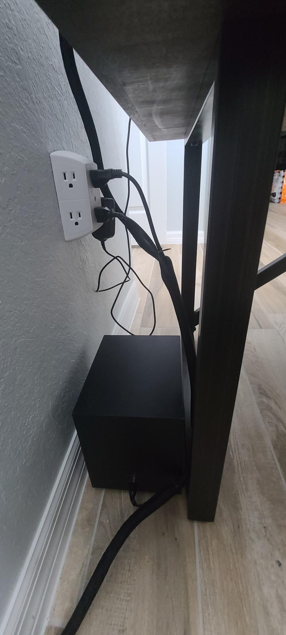 Creative Pebble Plus 2.1 USB-Powered Desktop Speakers with Powerful Down-Firing Subwoofer and Far-Field Drivers, Up to 8W RMS Total Power for Computer PCs and Laptops (Black) customer photo 2