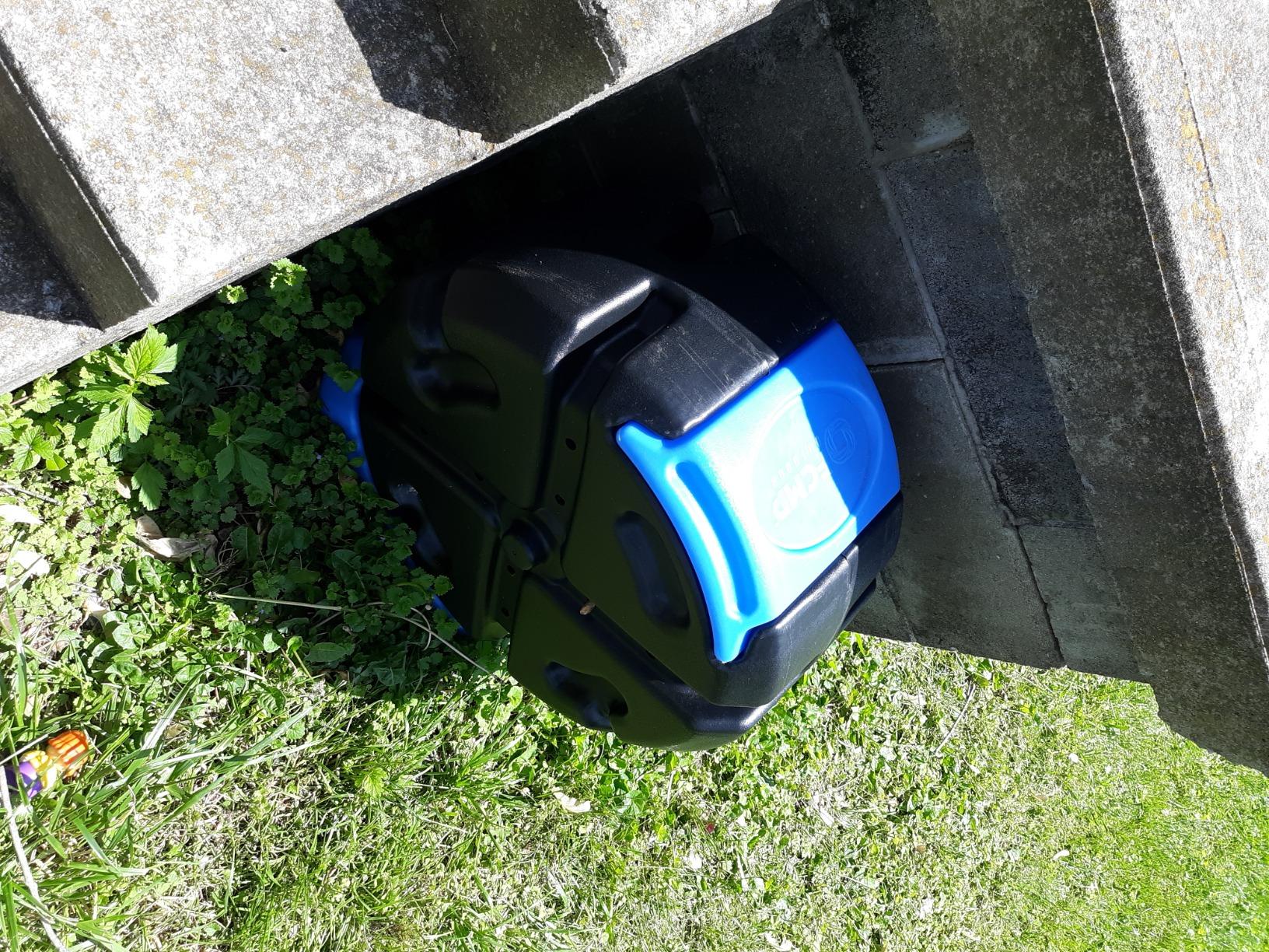 FCMP Outdoor HOTFROG Half Size Rolling Single Chamber Batch Tumbling Composter (19-Gallon) customer photo 1