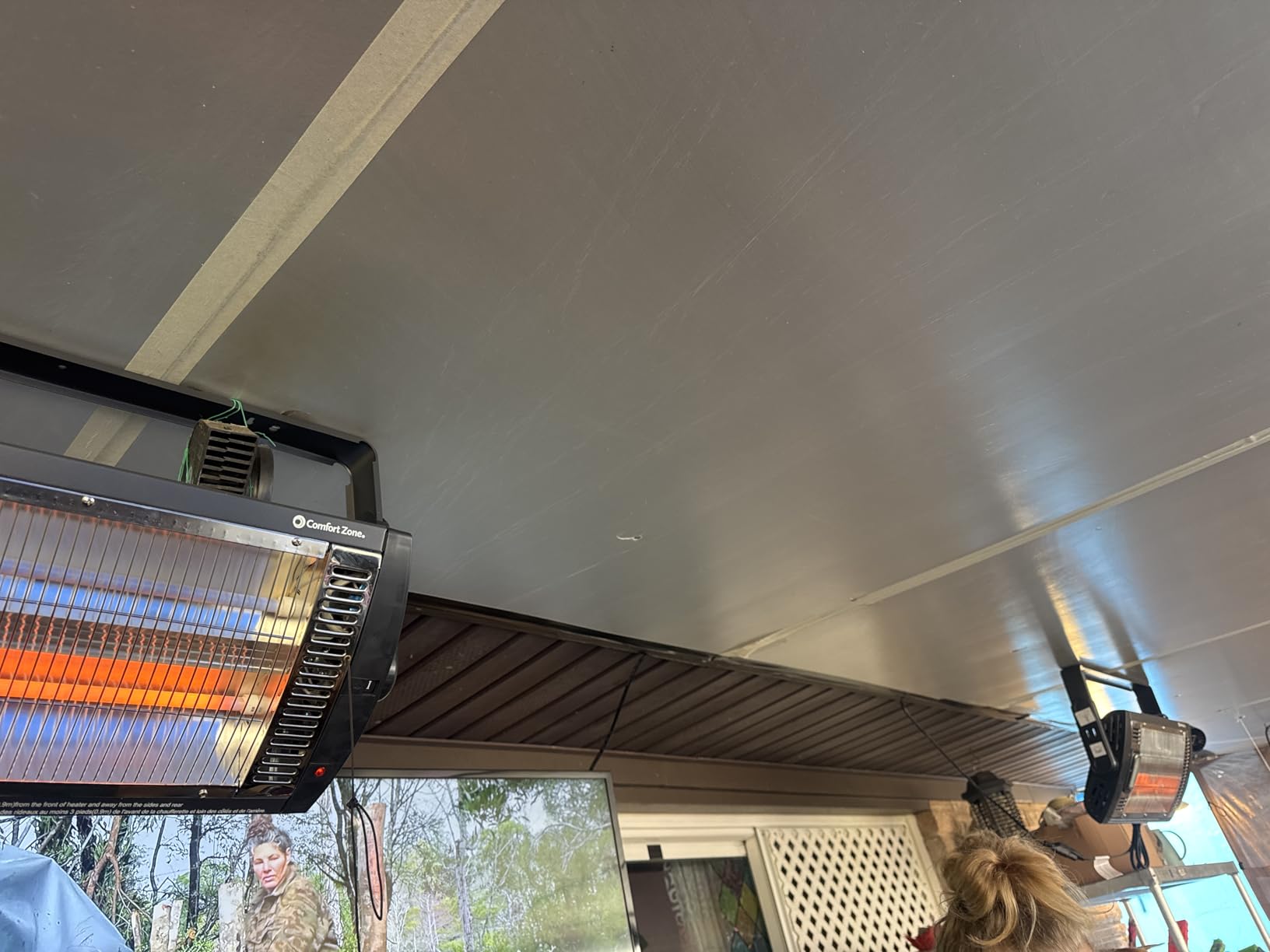 Comfort Zone 1500W Ceiling Mounted Dual Quartz Radiant Heater - Infrared Workshop Heater with 90 Degree Adjustable Tilt, Built-in Halogen Light and Pull String Control, Overheat Protection, Black customer photo 1