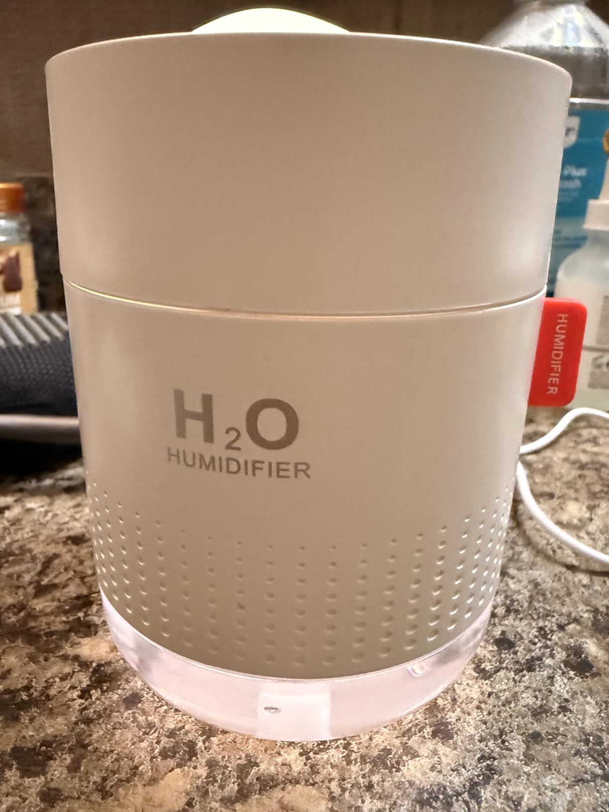 Portable Mini Humidifier, 500ml Small Cool Mist Humidifier, USB Personal Desktop Humidifiers for Baby Bedroom Travel Office Home, Auto Shut-Off, 2 Mist Modes, Super Quiet, White customer photo 2
