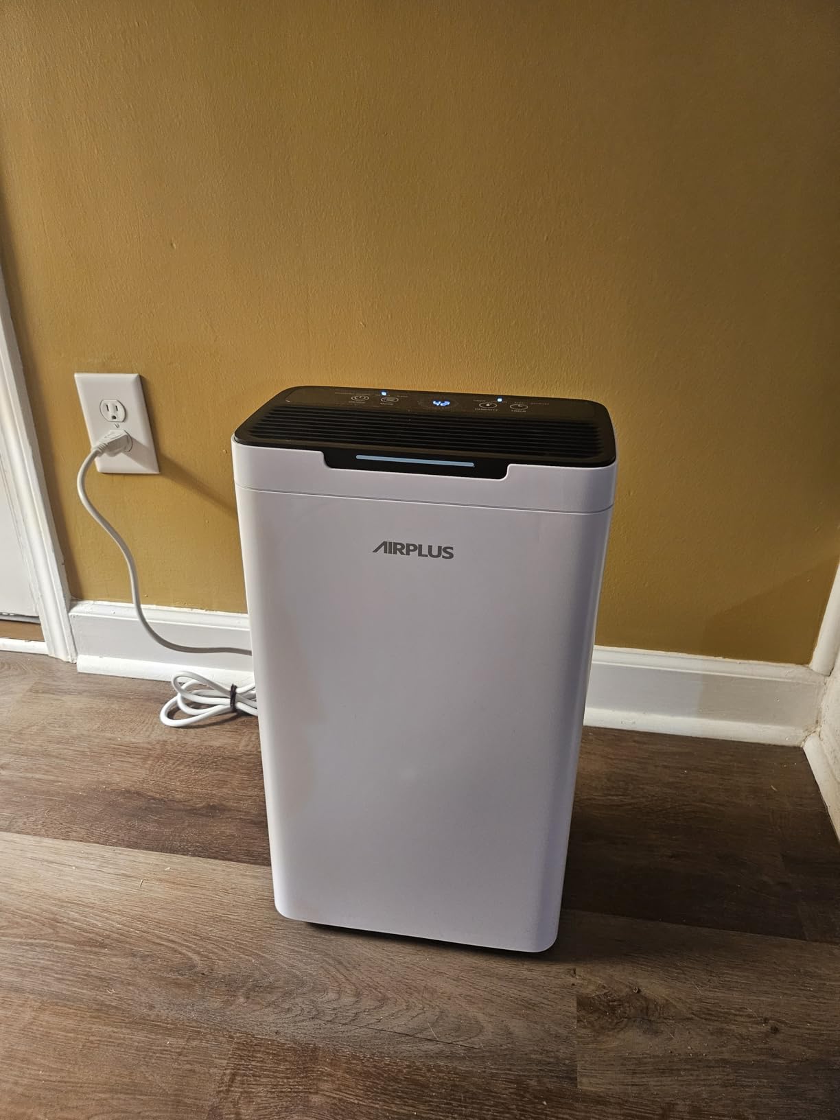 AIRPLUS 1500 Sq Ft Dehumidifier for Home and Basement, 30 Pint Portable Dehumidifiers with Drain Hose for Large Room, Quiet Sleep Mode Dehumidifier for Bedroom, RV De humidifier for Inside Camper customer photo 2