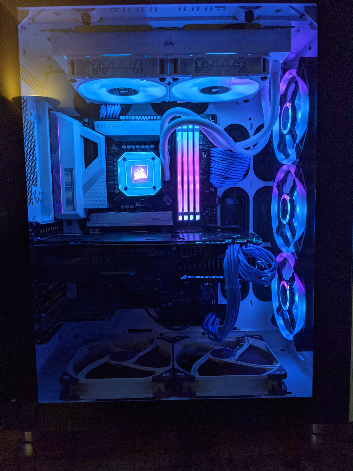 Intel Core i9-10850K Desktop Processor 10 Cores up to 5.2 GHz Unlocked LGA1200 (Intel 400 Series chipset) 125W customer photo 1