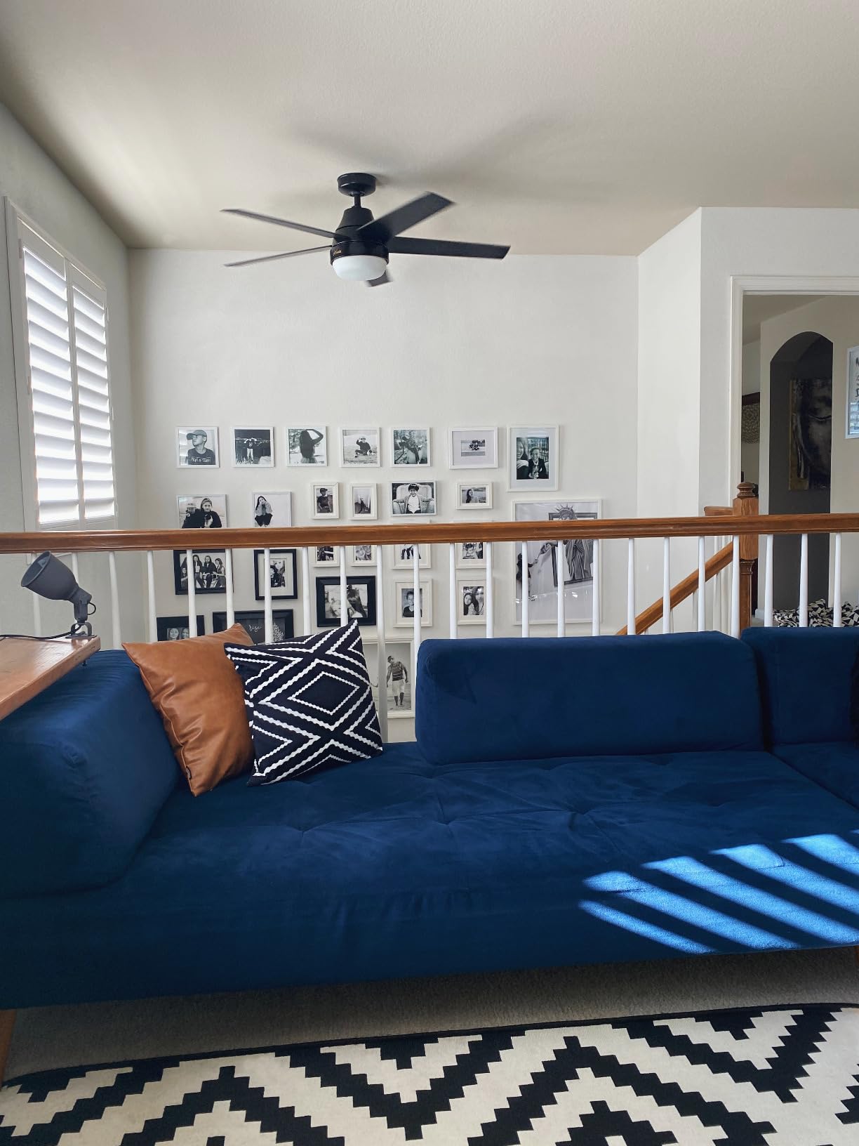 Hunter 52 inch Indoor Ceiling Fan with LED Light and Remote Control - Black Modern Smart Ceiling Fan, Standard Mount, 5 Blades, For Bedroom, Living Room, or Kitchen, Quiet - Aerodyne 51314, Matte Black customer photo 2
