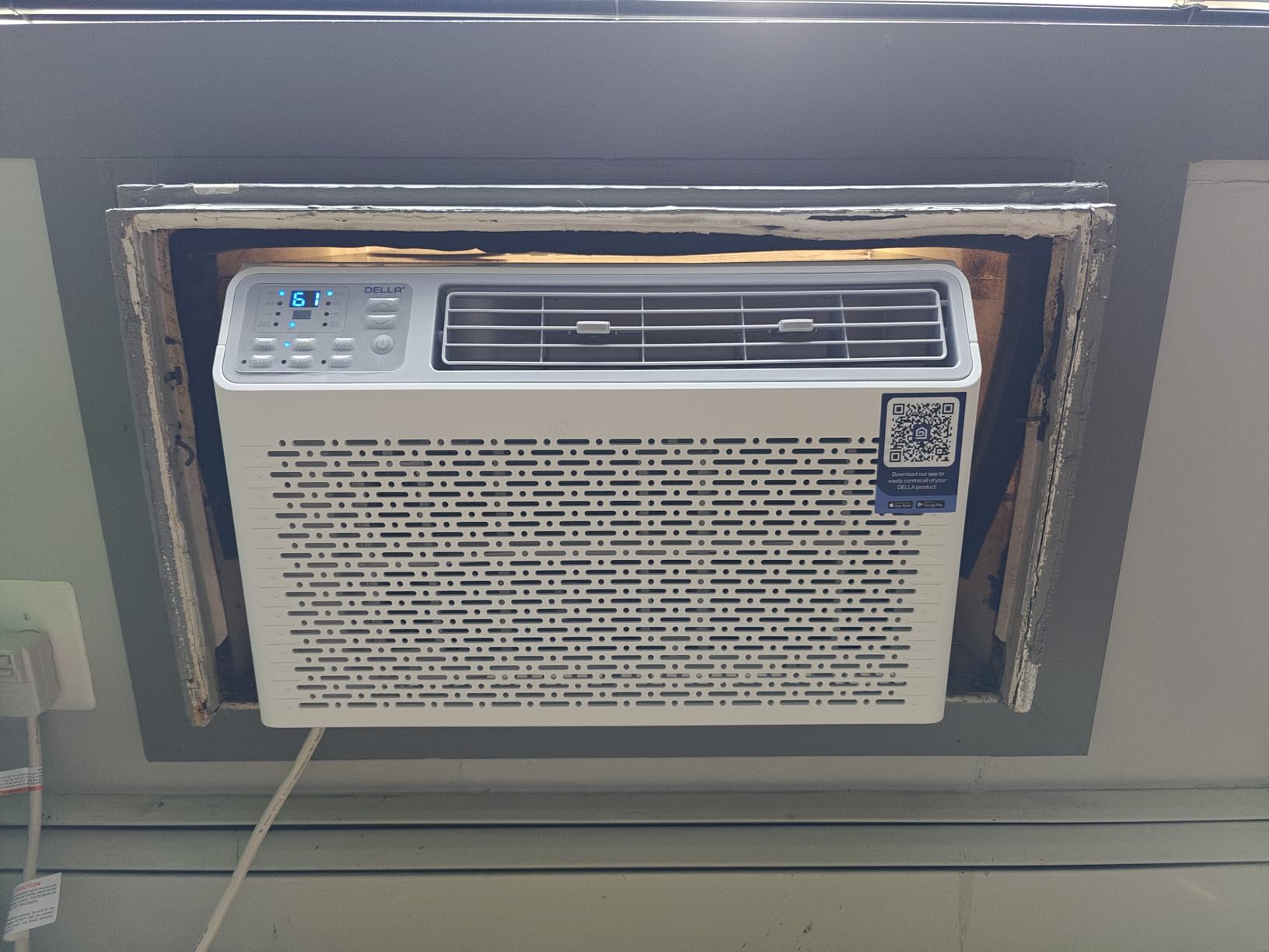 DELLA 10000 BTU Energy Saving Window Air Conditioner, Work with Alexa, Cools Up to 450 Sq. Ft, GEO Location, AC Unit with WIFI Smart Controls, Remote, Dehumidifier, Fan, Reusable Filter, Easy Install customer photo 1