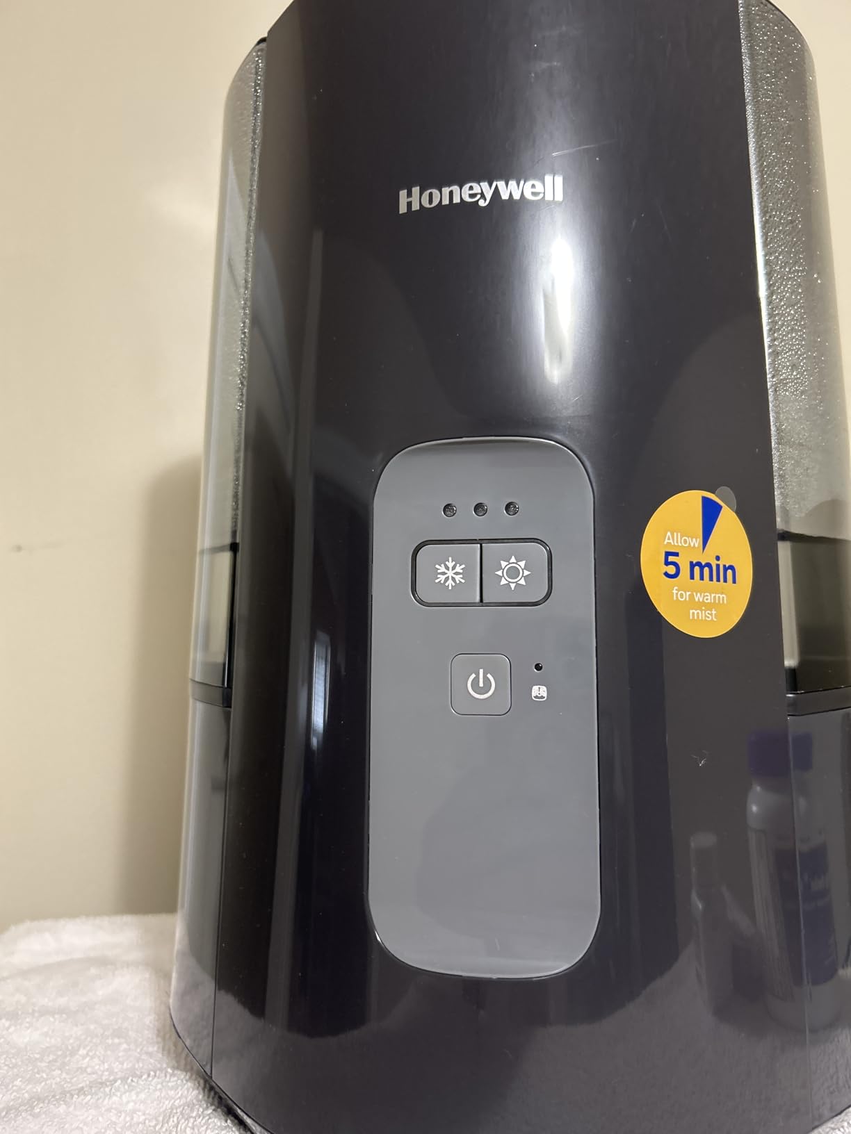 PureGuardian Dual Comfort Cool + Warm Mist Humidifier for Bedroom, Office, Living Room and Home, Black, HWC775B customer photo 1