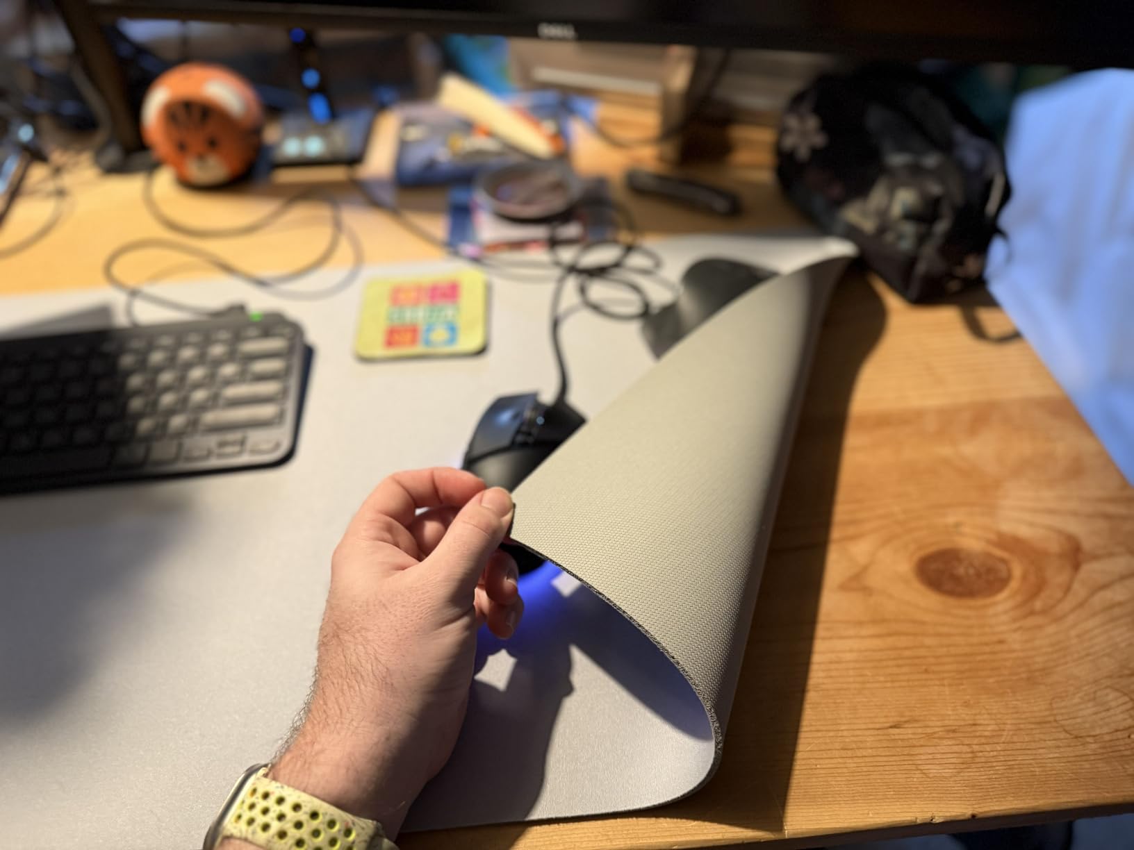 Razer Pro Glide Soft Mouse Mat: Thick, High-Density Rubber Foam - Textured Micro-Weave Cloth Surface - Anti-Slip Base - XXL Size customer photo 2