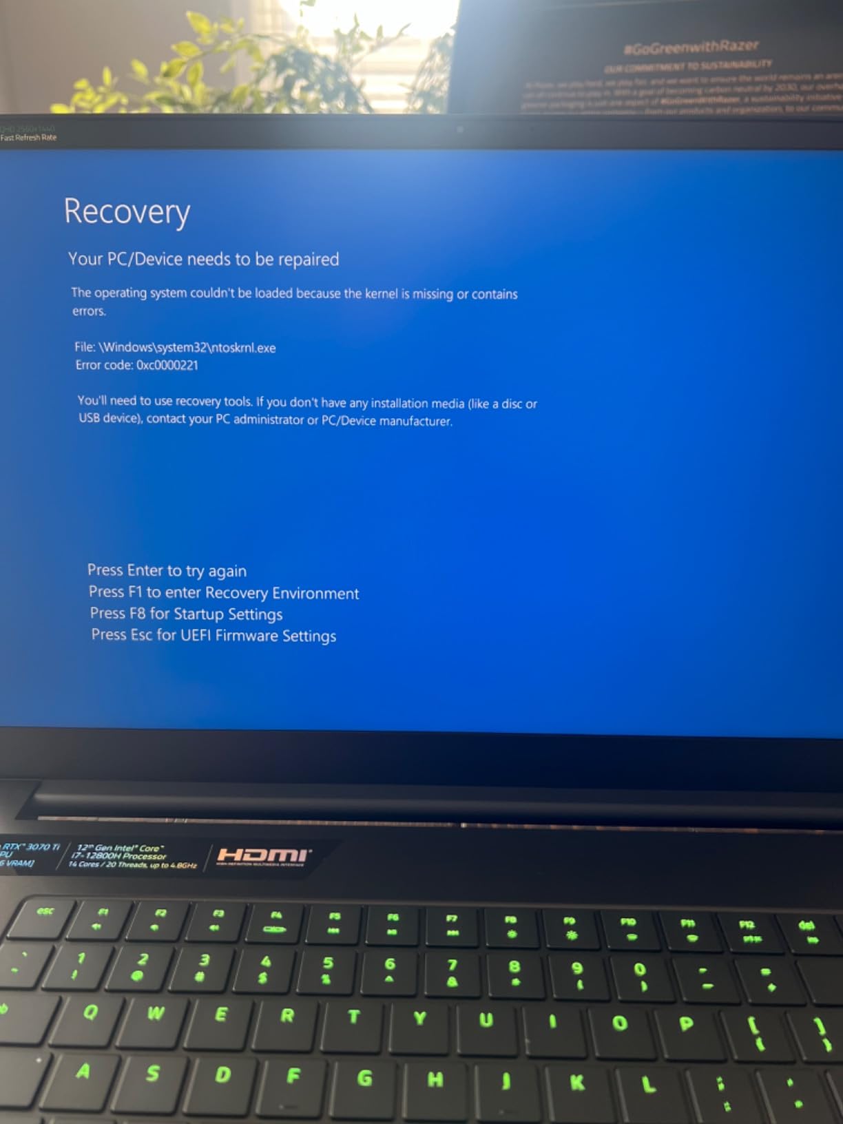 Razer Blade 17 Gaming Laptop: NVIDIA GeForce RTX 3070 Ti - 12th Gen Intel 14-Core i7 - 17.3
