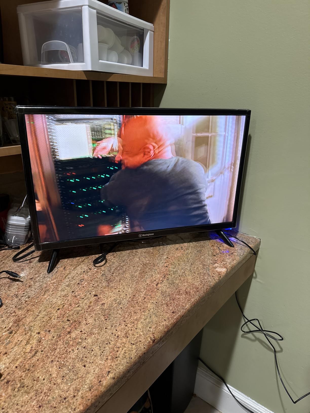 Westinghouse 24 Inch TV, HD LED Small Flat Screen Non-Smart Television, Works with Fire Stick, Roku, Apple TV, TiVo, Xumo, and Streaming Devices customer photo 2