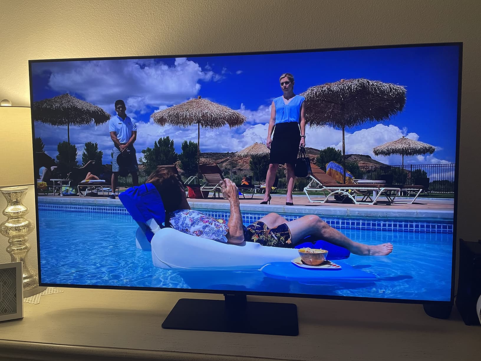 50-Inch Class QLED Q80B Series - 4K UHD Direct Full Array Quantum HDR 8X Smart TV with Alexa Built-in (QN50Q80BAFXZA, 2022 Model) customer photo 2