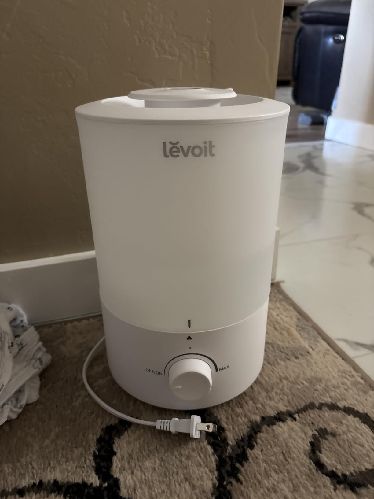 LEVOIT - Humidifiers for Bedroom - Quiet (3L Water Tank) - Cool Mist/Top Fill/Essential Oil Diffuser/25Watt - Home/Large Room - 360° Nozzle - Rapid Ultrasonic Humidification for Baby Nursery/Plant customer photo 1
