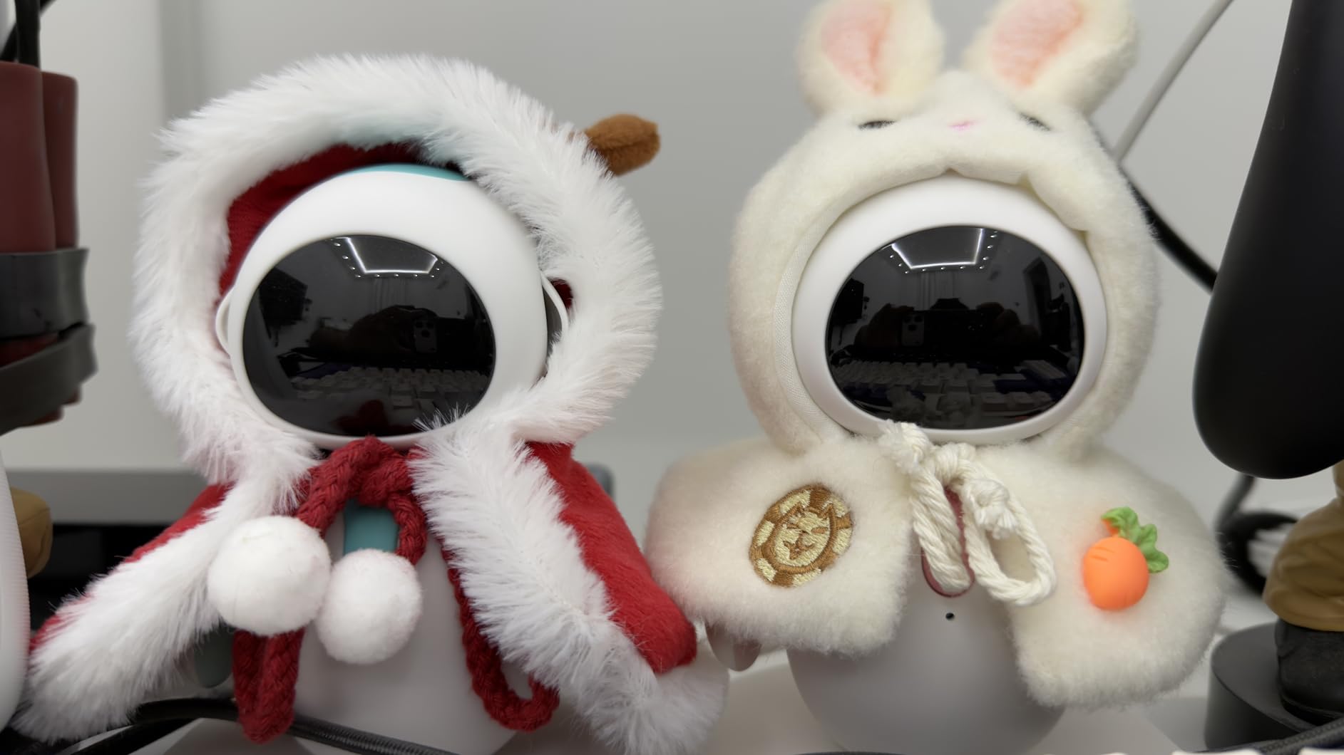 ENERGIZE LAB Eilik - Cute Robot Pets for Kids and Adults, Your Perfect Interactive Companion at Home or Workspace, Unique Gifts for Girls & Boys. customer photo 1