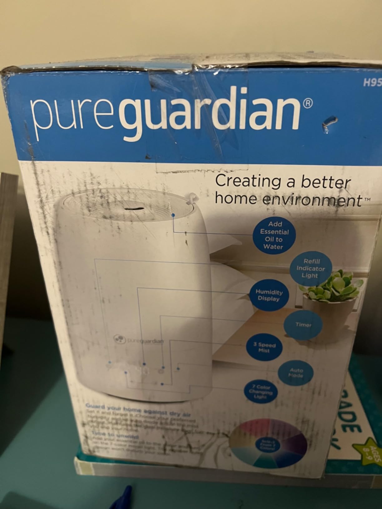 PureGuardian 30-Hour .50 Gallon Top Fill Cool Mist Ultrasonic Humidifier for Large Rooms with Humidistat, 12-Hour Timer, Aroma Tray, White, H955W customer photo 2