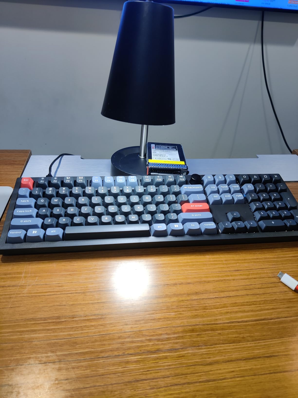 Keychron V6 Wired Custom Mechanical Keyboard Knob Version, Full-size QMK/VIA Programmable with Hot-swappable Keychron K Pro Brown Switch, Mac/Windows/Linux customer photo 2