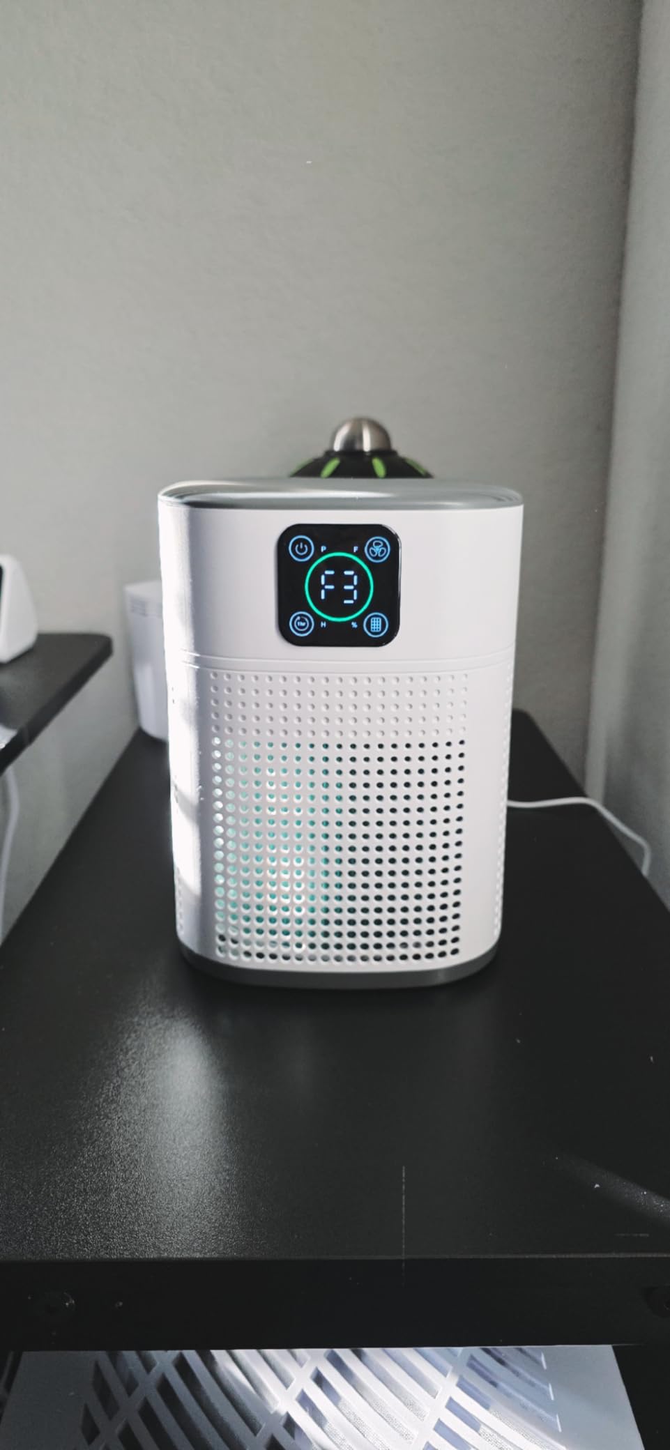 Air Purifiers for Bedroom, Honeyuan H13 HEPA Air Purifier for Home Large Room 1095 sqft, Air purifiers with 360°Air Intake, 3 Fan Speeds, 3-Stage Filtration, White customer photo 1