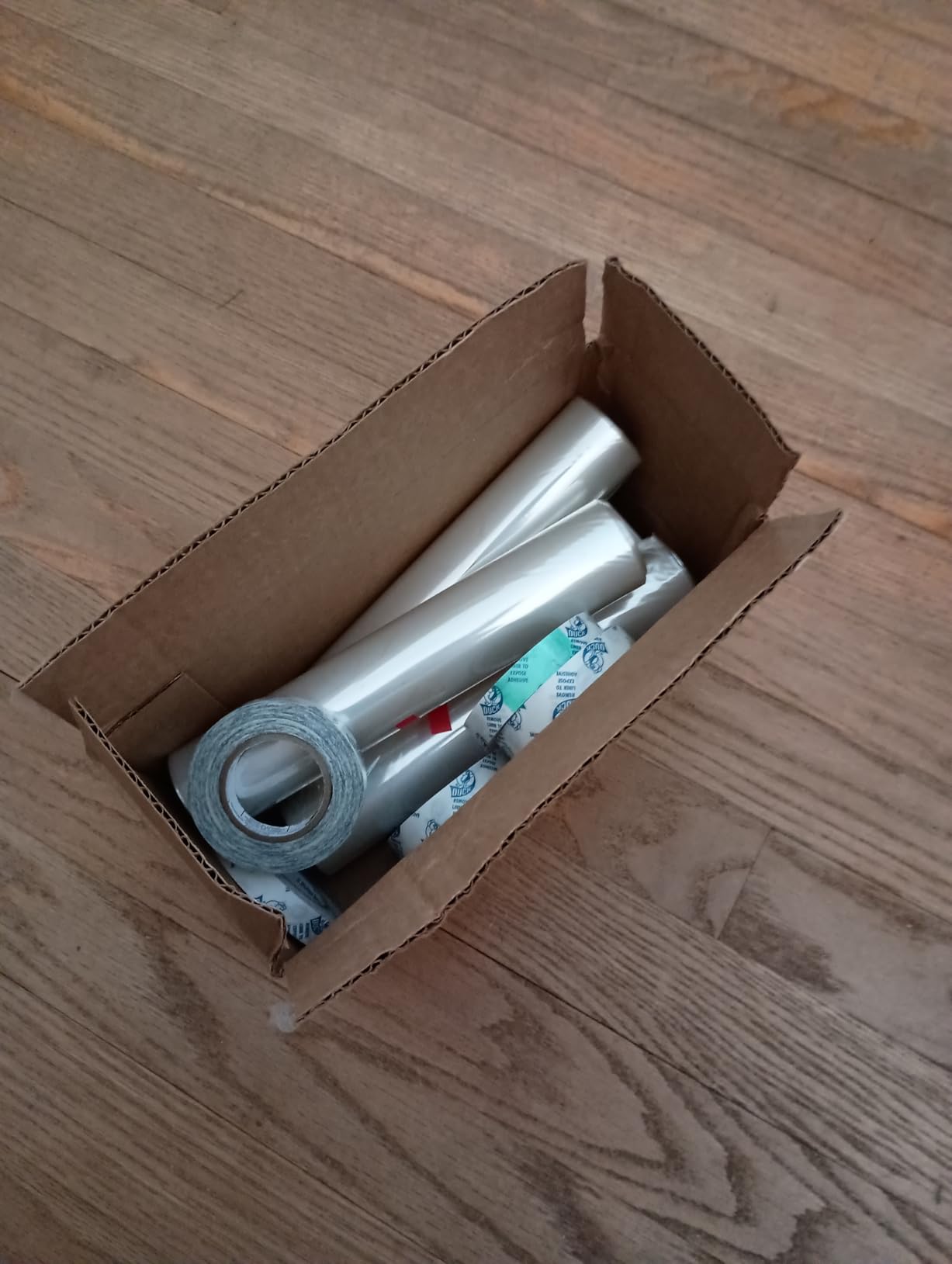 Duck Brand Winter Window Insulation Kit - Window Seal Rolled Shrink Film Covers Up to 15 3' x 5' Windows - Window Tape Included - Easy Indoor Installation - Clear - 15-Pack (288069) customer photo 1