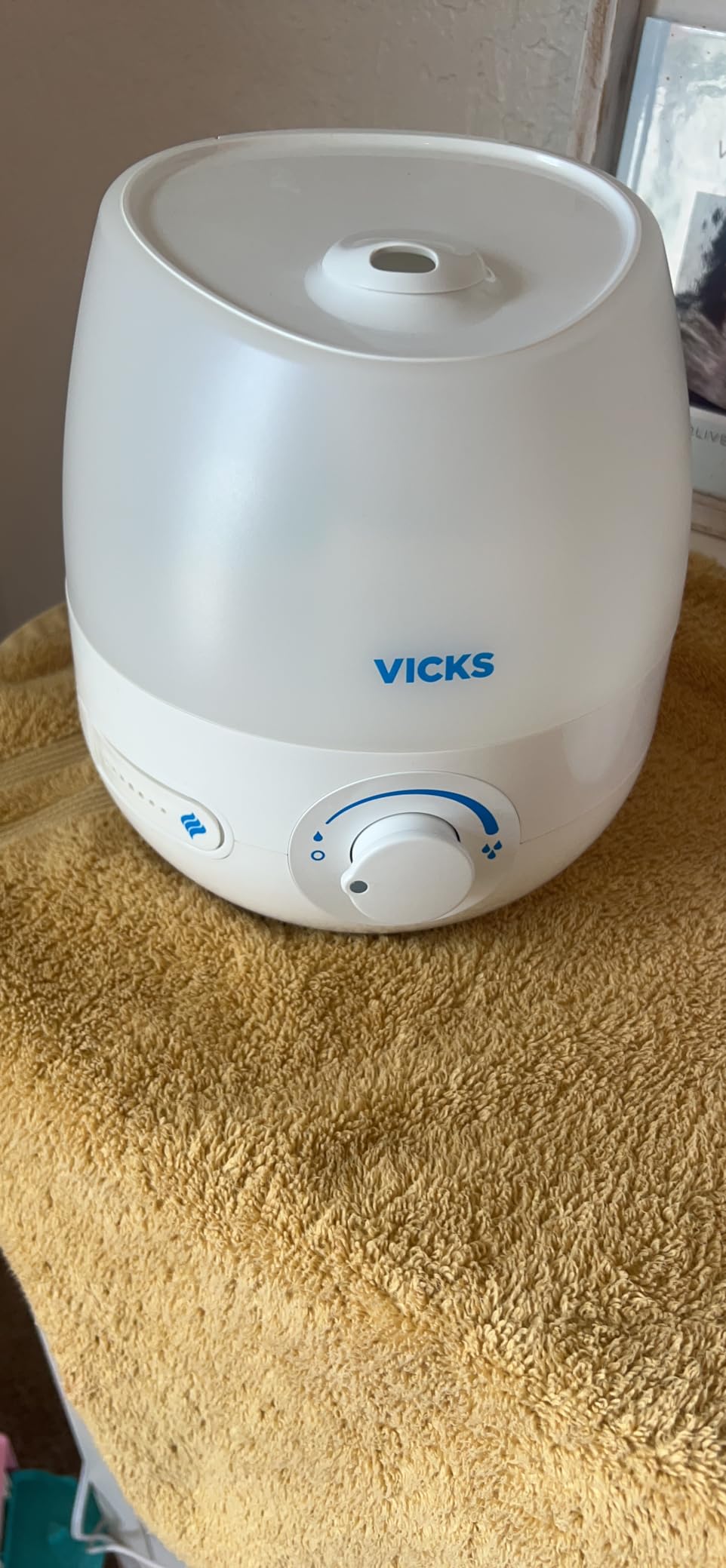 Mini Filter Free Cool Mist Humidifier, Small Room - Variable Mist Control - Works with Vicks VapoPads customer photo 1