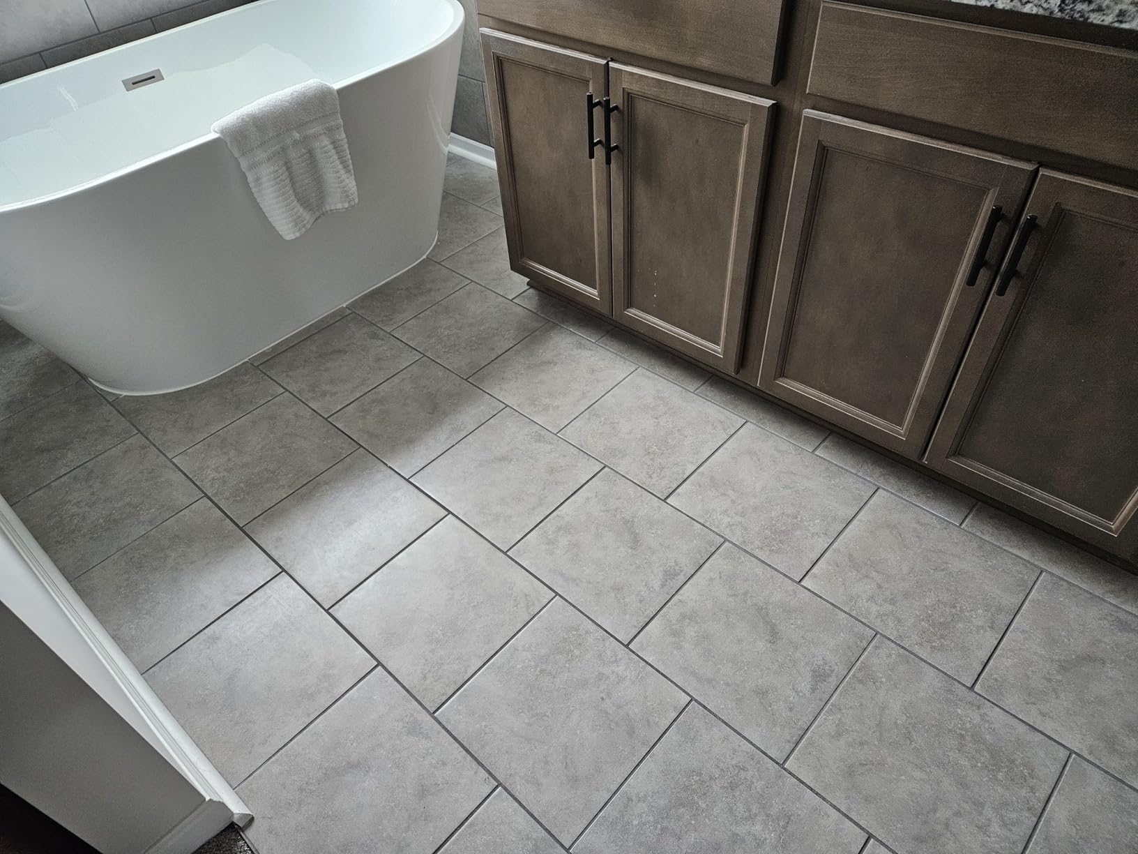 LuxHeat 20sqft Electric Radiant Floor Heating System - 120v Heated Tile Floor Kit - Includes UDG4 Programmable Thermostat w/GFCI, Heating Cable, Uncoupling Membrane, Flooring Sensor & Alarm customer photo 2