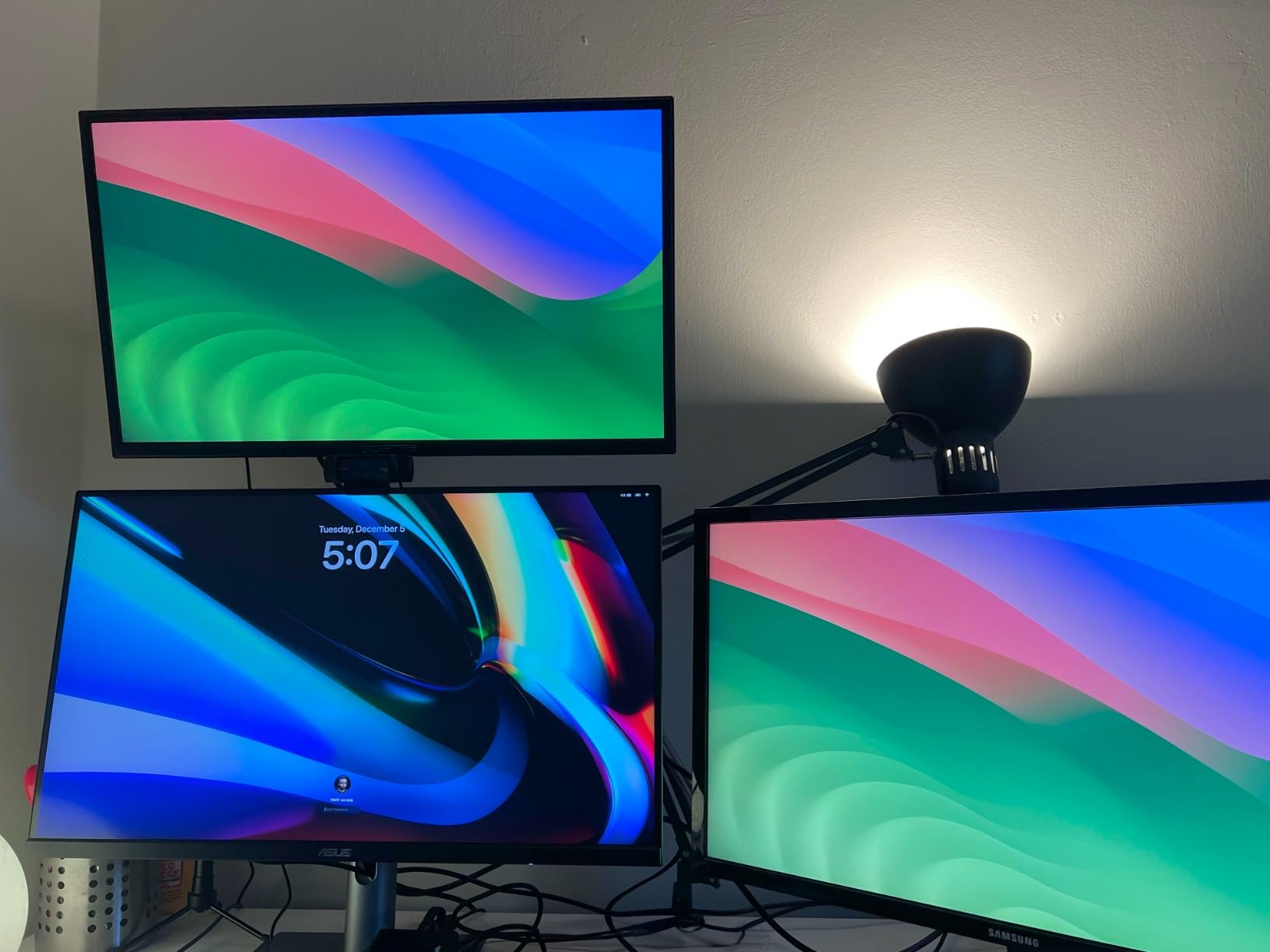 ProArt Display 27 inch 4K HDR Professional Monitor (PA279CRV) - IPS, UHD (3840 x 2160), 99% DCI-P3/Adobe RGB, Calman Verified, USB-C PD 96W, DisplayPort, Daisy-Chain, Ergonomic, 3yr Warranty customer photo 2