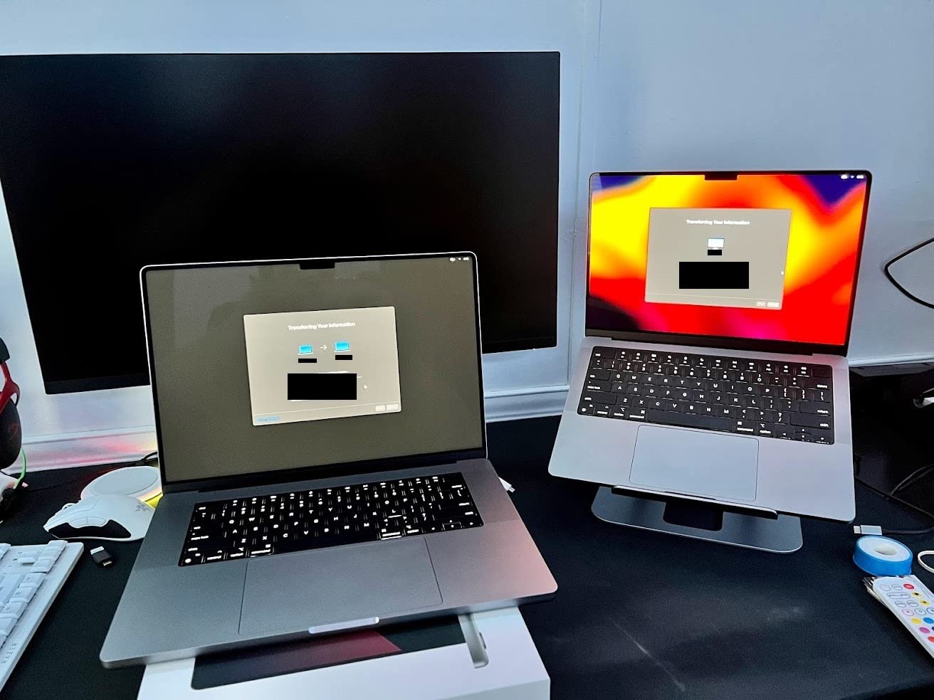 2023 MacBook Pro Laptop M2 Pro chip with 12-core CPU and 19-core GPU: 14.2-inch Liquid Retina XDR Display, 16GB Unified Memory, 1TB SSD Storage. Works with iPhone/iPad; Silver customer photo 1