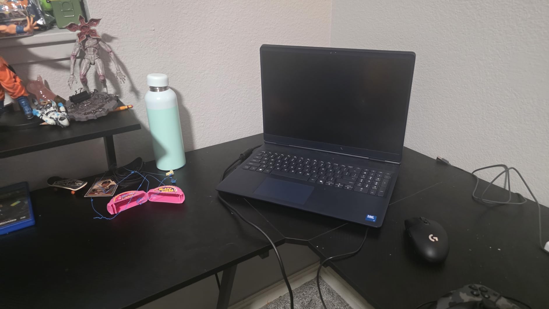 Alienware 16 Aurora Gaming Laptop AC16250, 16