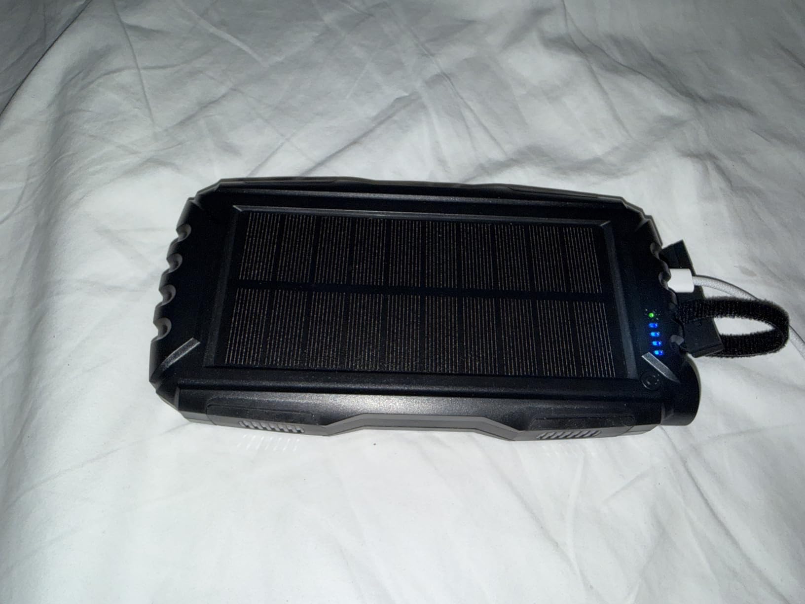 Mregb Solar Charger Power Bank 42800mAh, Portable Charger, Solar Power Bank, External Battery Pack 5V3.1A QC 3.0 Fast Charger Built-in Super Bright Flashlight customer photo 1