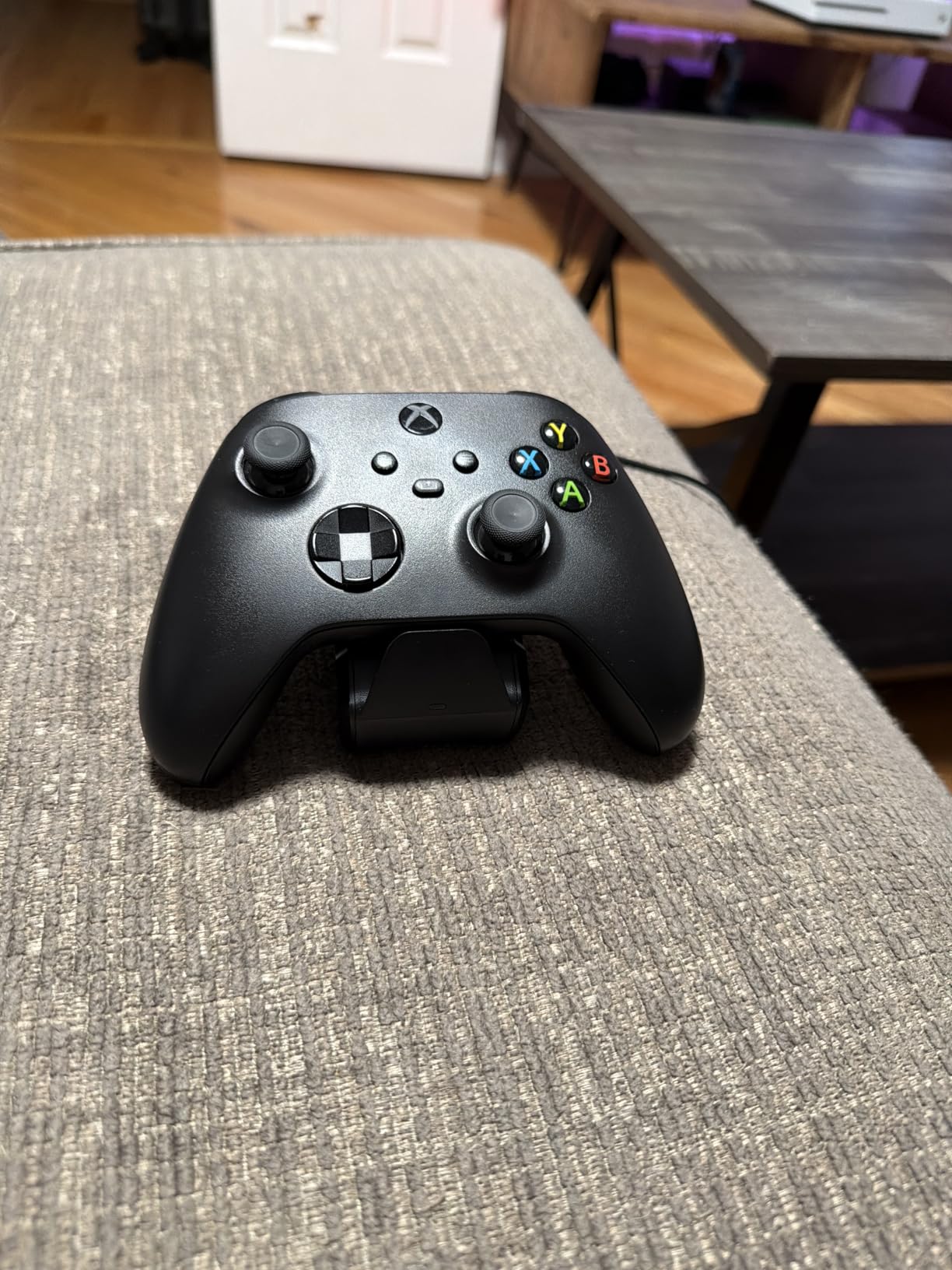 PowerA Solo Charging Stand for Xbox Series X|S - Black, Works with Xbox One, Charging Station for Xbox Wireless Controller, Officially Licensed customer photo 2