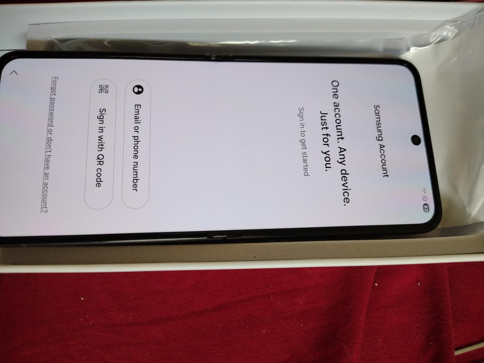 Samsung Galaxy Z Flip 5 5G, US Version, 512GB, Graphite - Unlocked (Renewed) customer photo 1