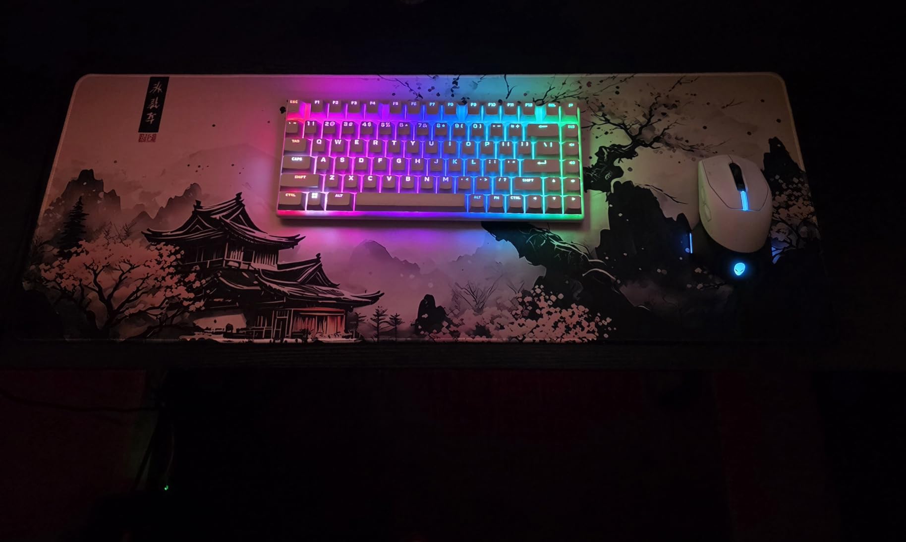Japanese Mouse Pad, Large Japanese Desk Mat, XL Anime Gaming Keyboard Mat, Non-Slip Rubber Base, Big Extended Desk Protector for Home Office, 31.5