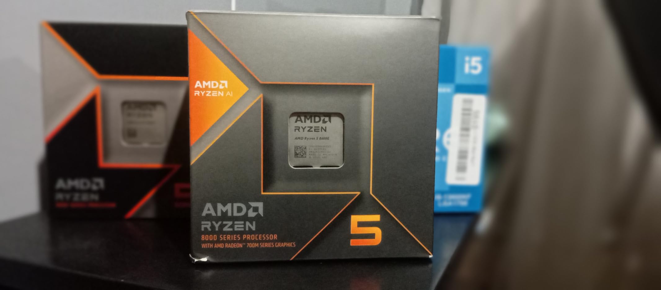 AMD Ryzen 5 8600G Desktop Processor with Radeon Graphics customer photo 2