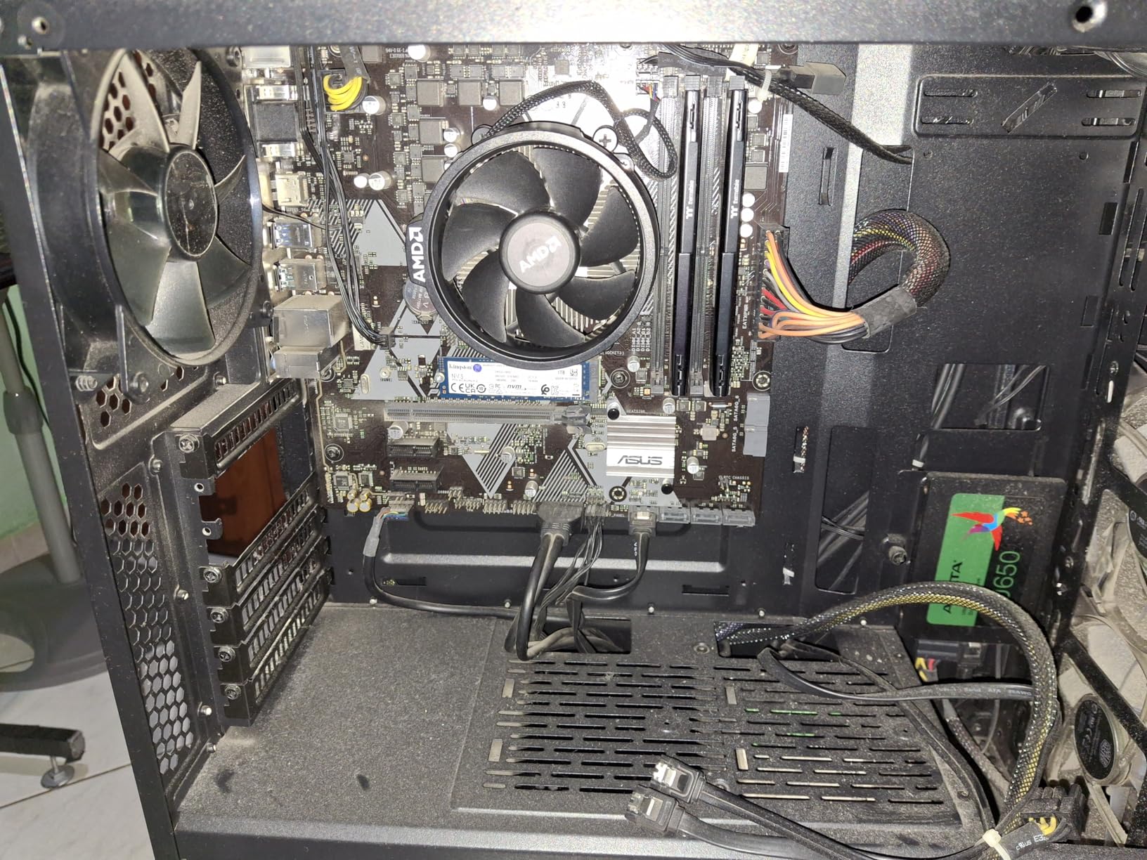 CORSAIR CX750 80 Plus Bronze Non Modular Low-Noise ATX 750 Watt Power Supply - NA - Black customer photo 2
