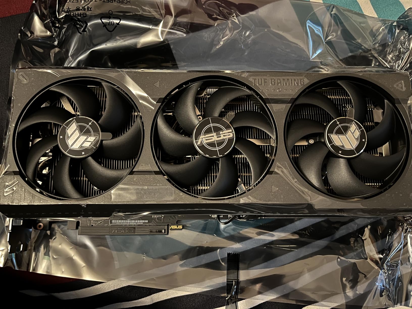 ASUS TUF Gaming NVIDIA GeForce RTX 4080 Super OC Edition Gaming Graphics Card (PCIe 4.0, 16GB GDDR6X, HDMI 2.1a, DisplayPort 1.4a), 3 Year Warranty customer photo 1