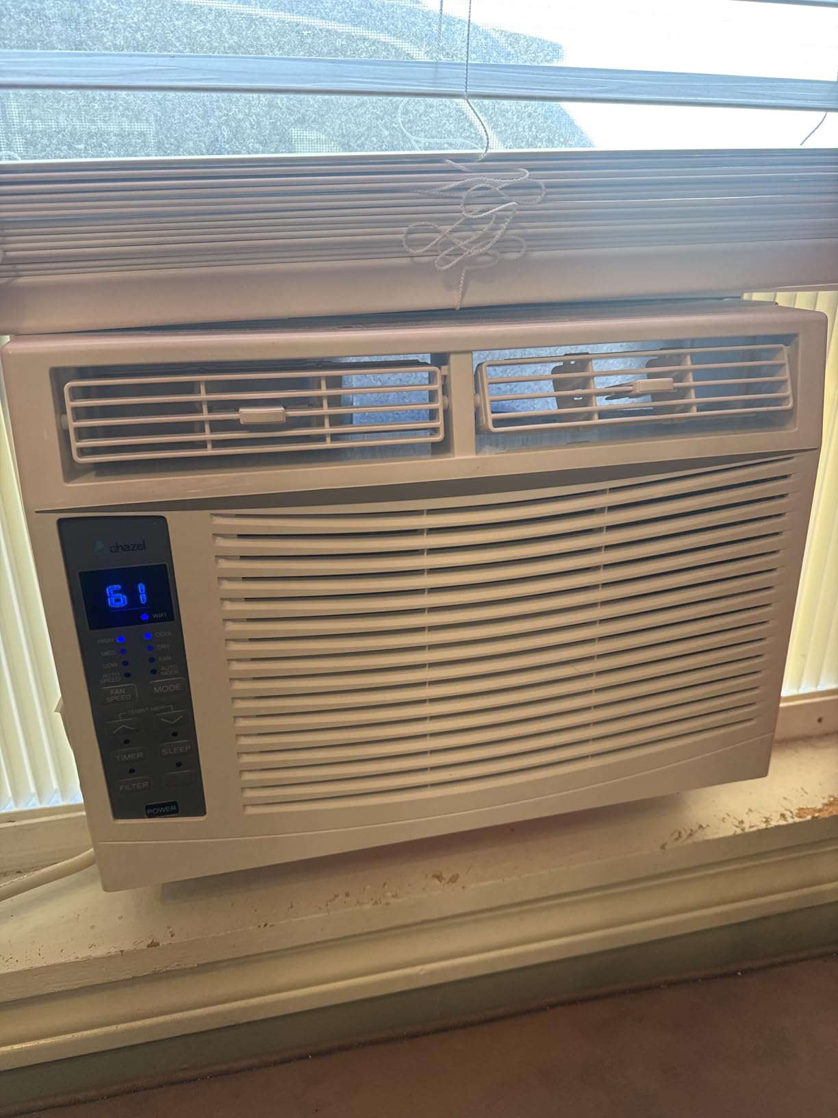 6000 BTU Window Air Conditioner with WiFi, Smart Window AC Unit with Remote, Energy Saving, Easy Install Kit, Cools up to 250 Square Feet customer photo 1